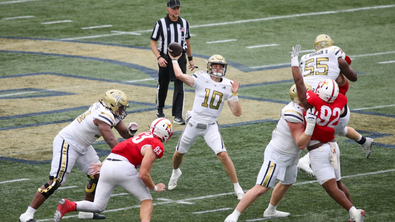 Notre Dame football catches a massive break against Georgia Tech, and the game hasn&#39;t even started yet