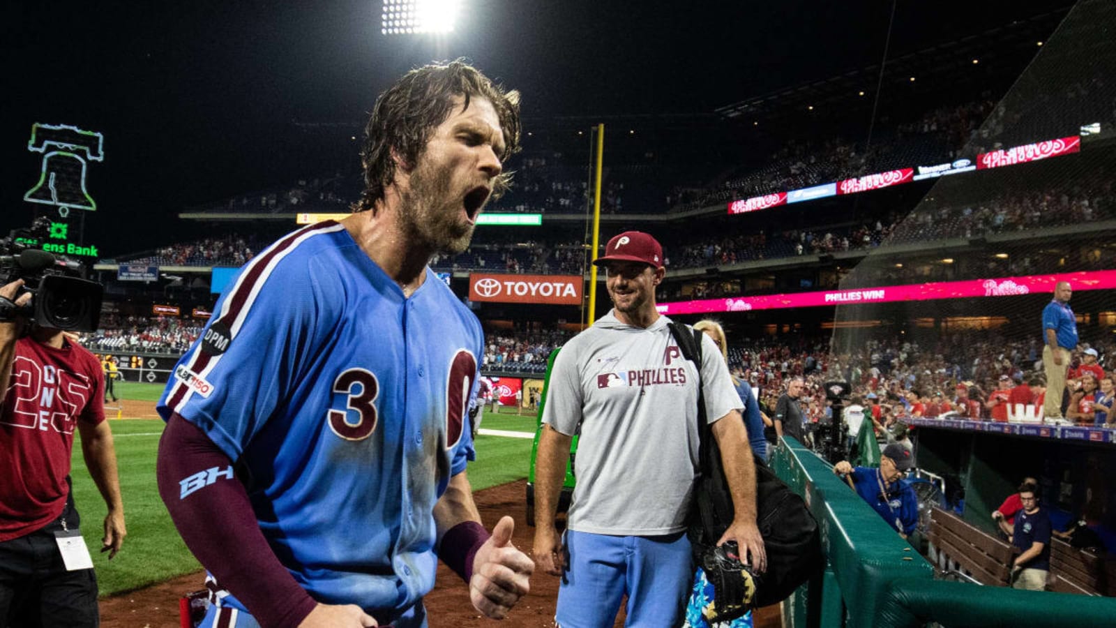 Rumor: Phillies to Wear Powder Blue Uniforms for World Series Game 5