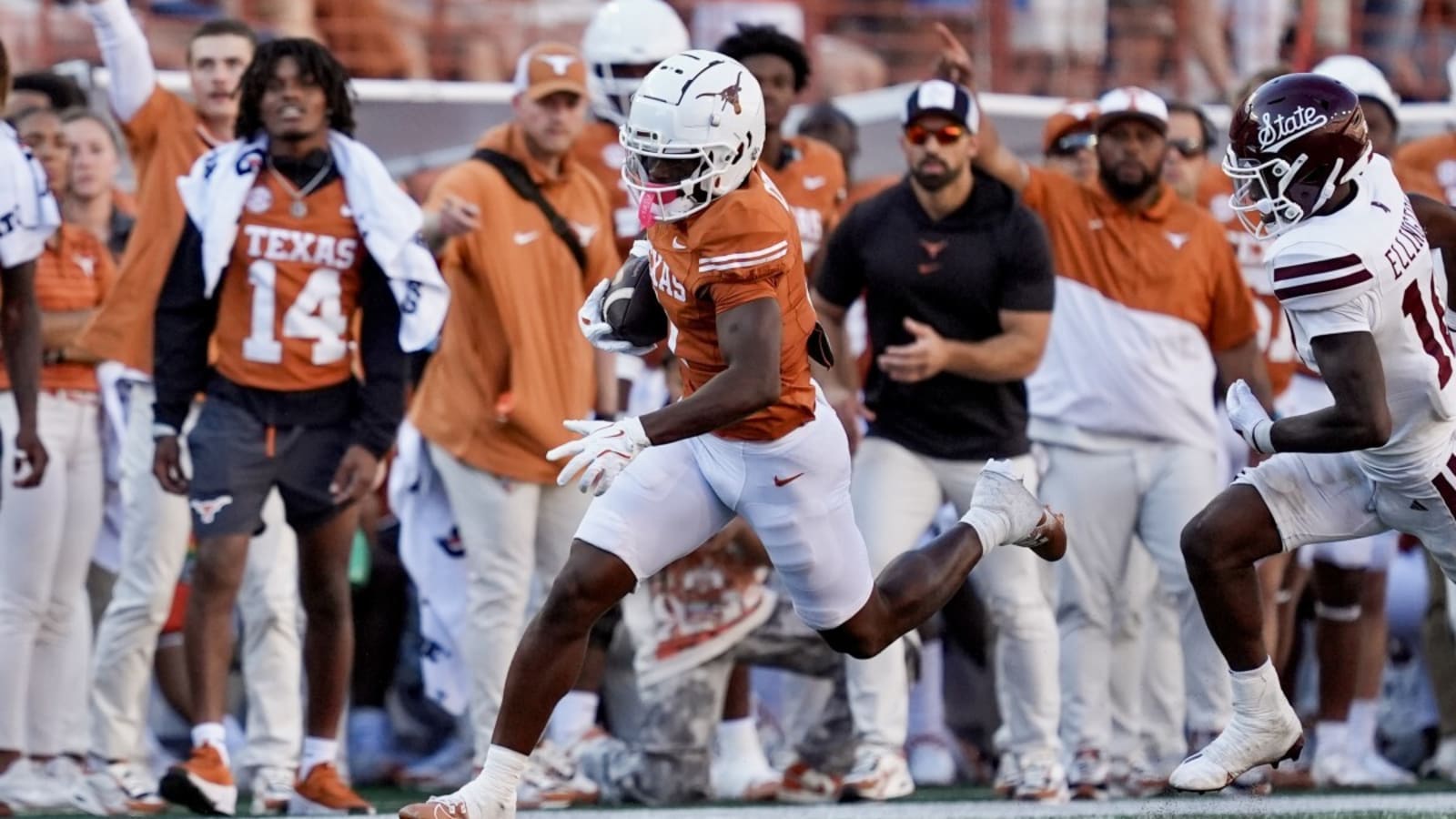 Former Texas WR Johntay Cook Predicted to Land With Unexpected ACC Program