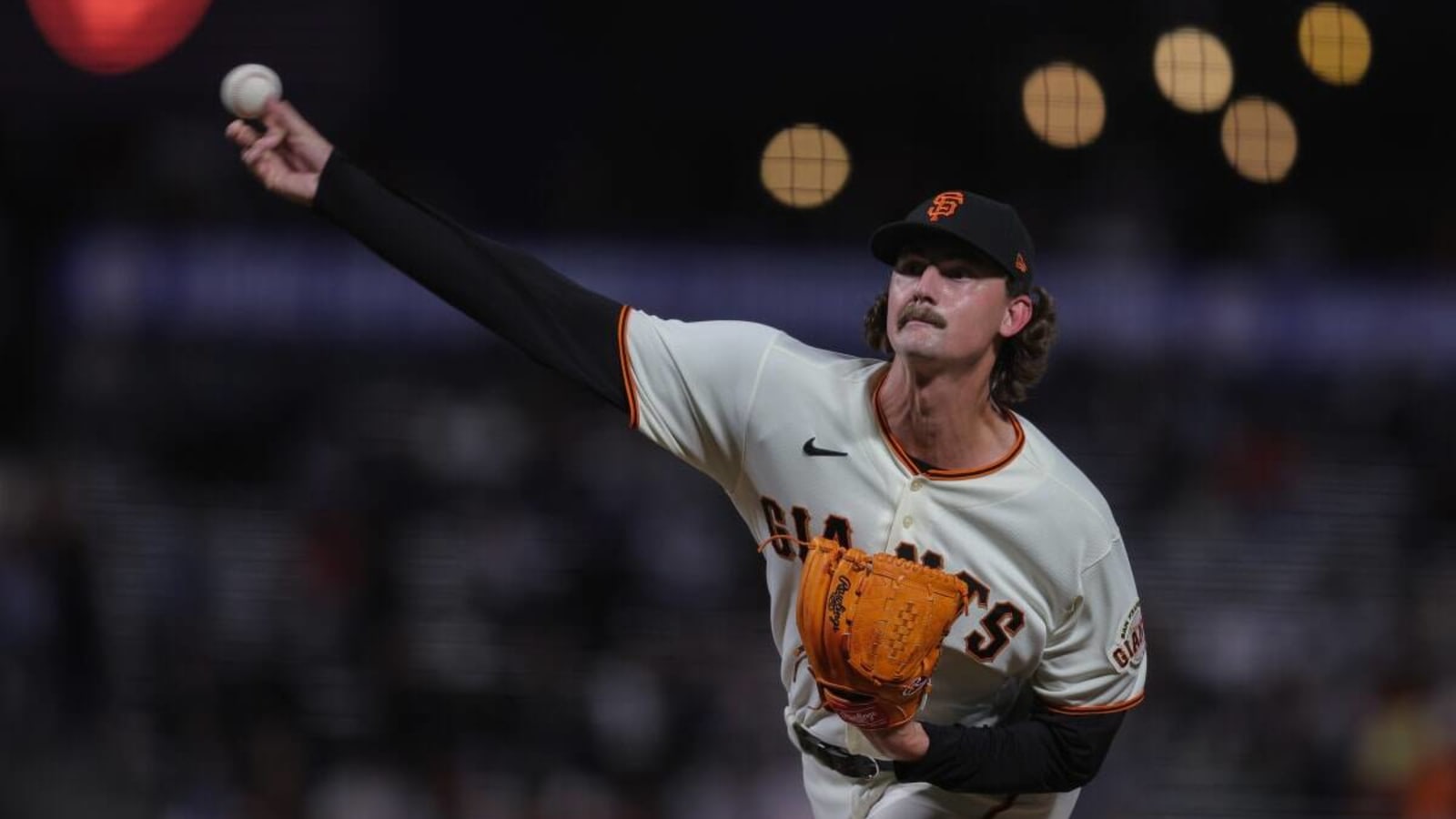  Giants recall Sean Hjelle, place Bryce Johnson on IL