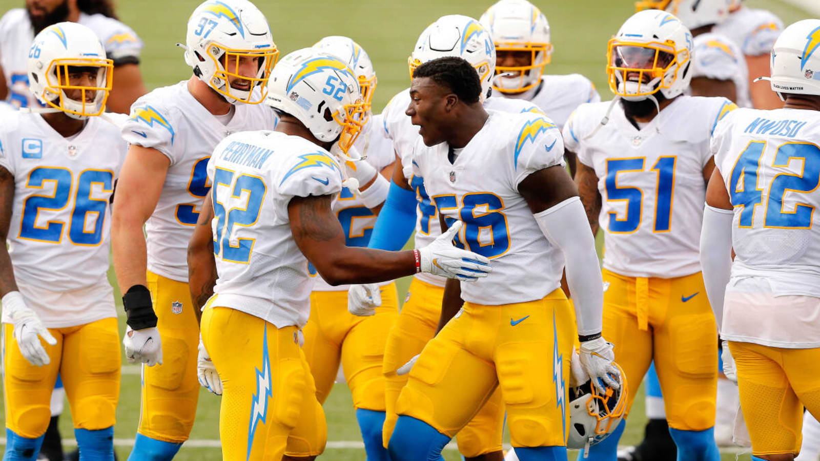 Los Angeles Chargers reunite with longtime friend during free agency