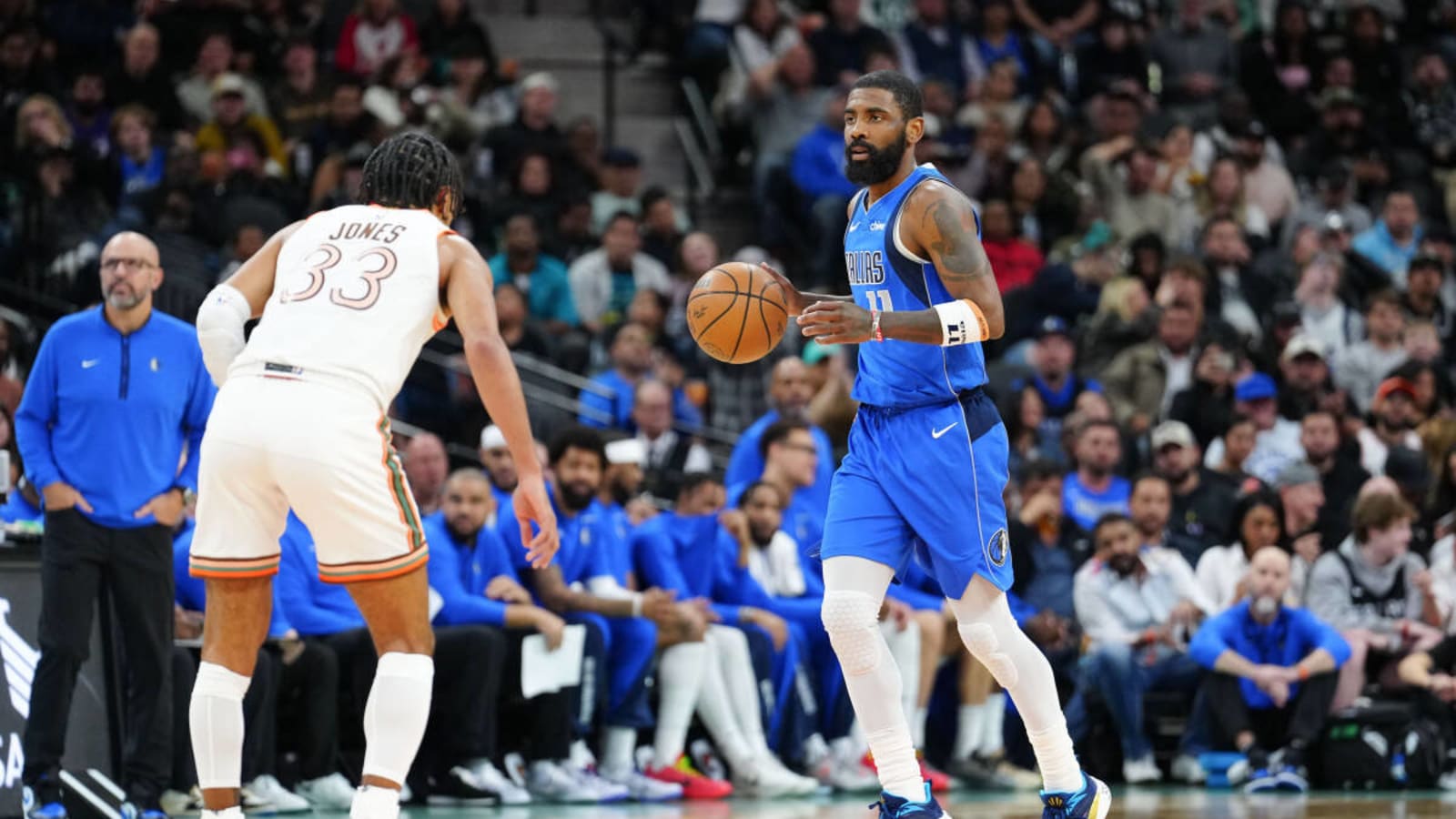 Dallas Mavericks Are Flying A Private Chef For Kyrie Irving To Break Ramadan Fast