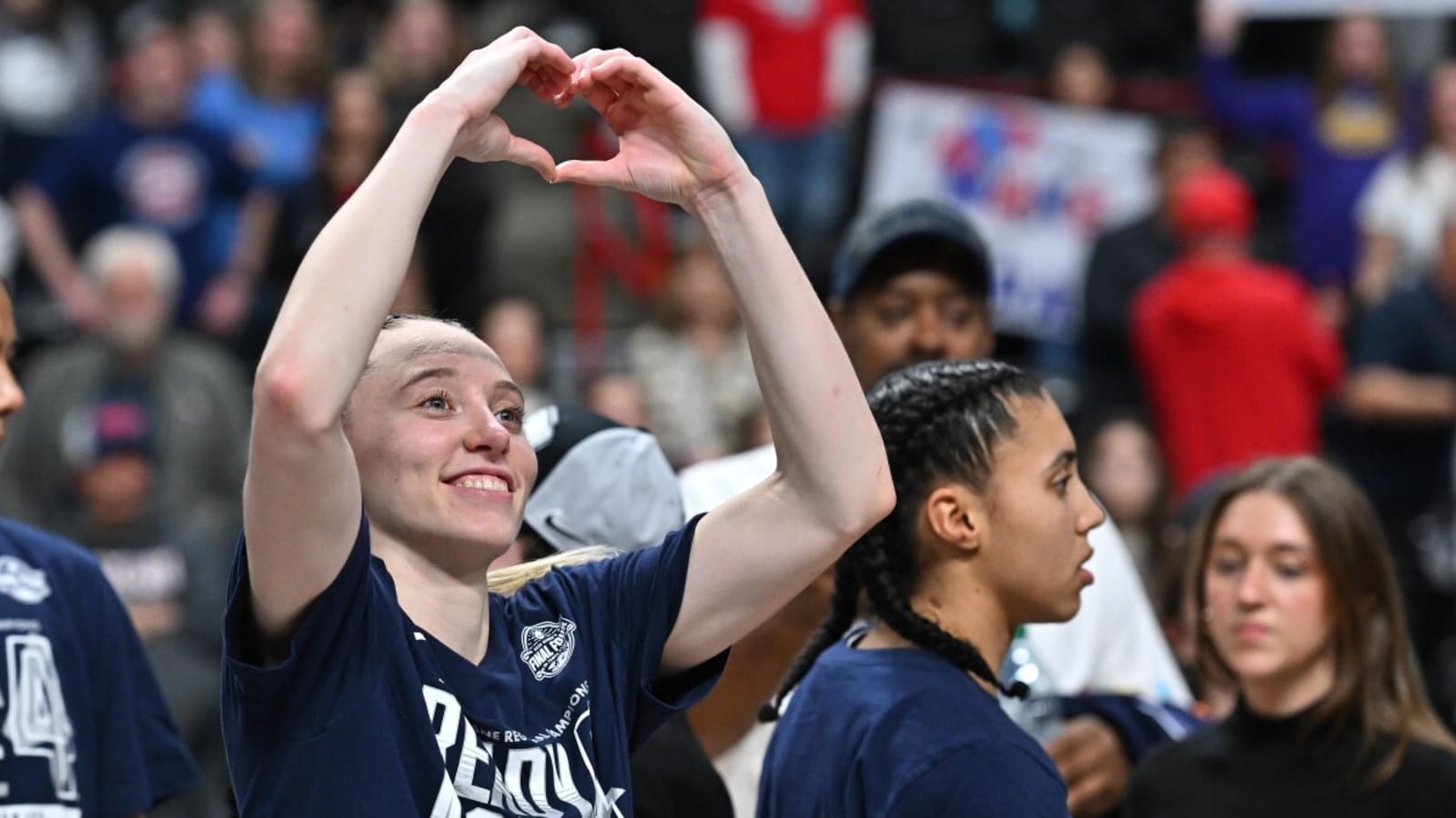 Paige Bueckers&#39; Boyfriend: Who Is UConn Star Dating?