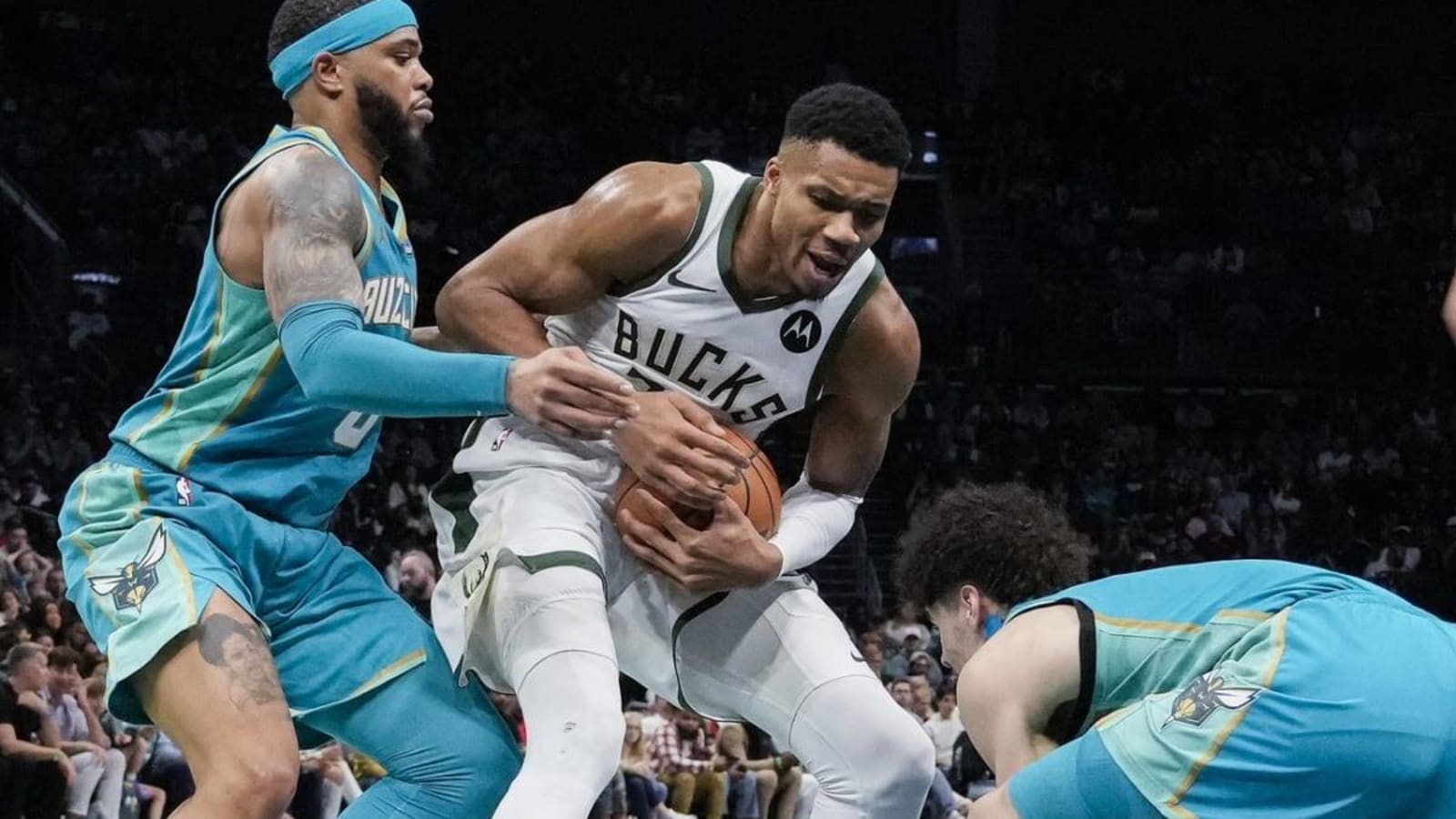 Score Predictions for Hornets at Bucks