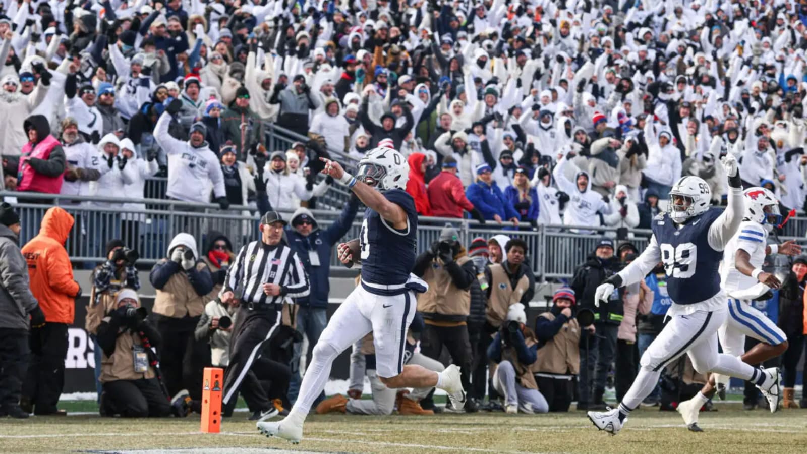 An Invaluable Scrimmage: The Penn State Football Blue-White Game | KULP
