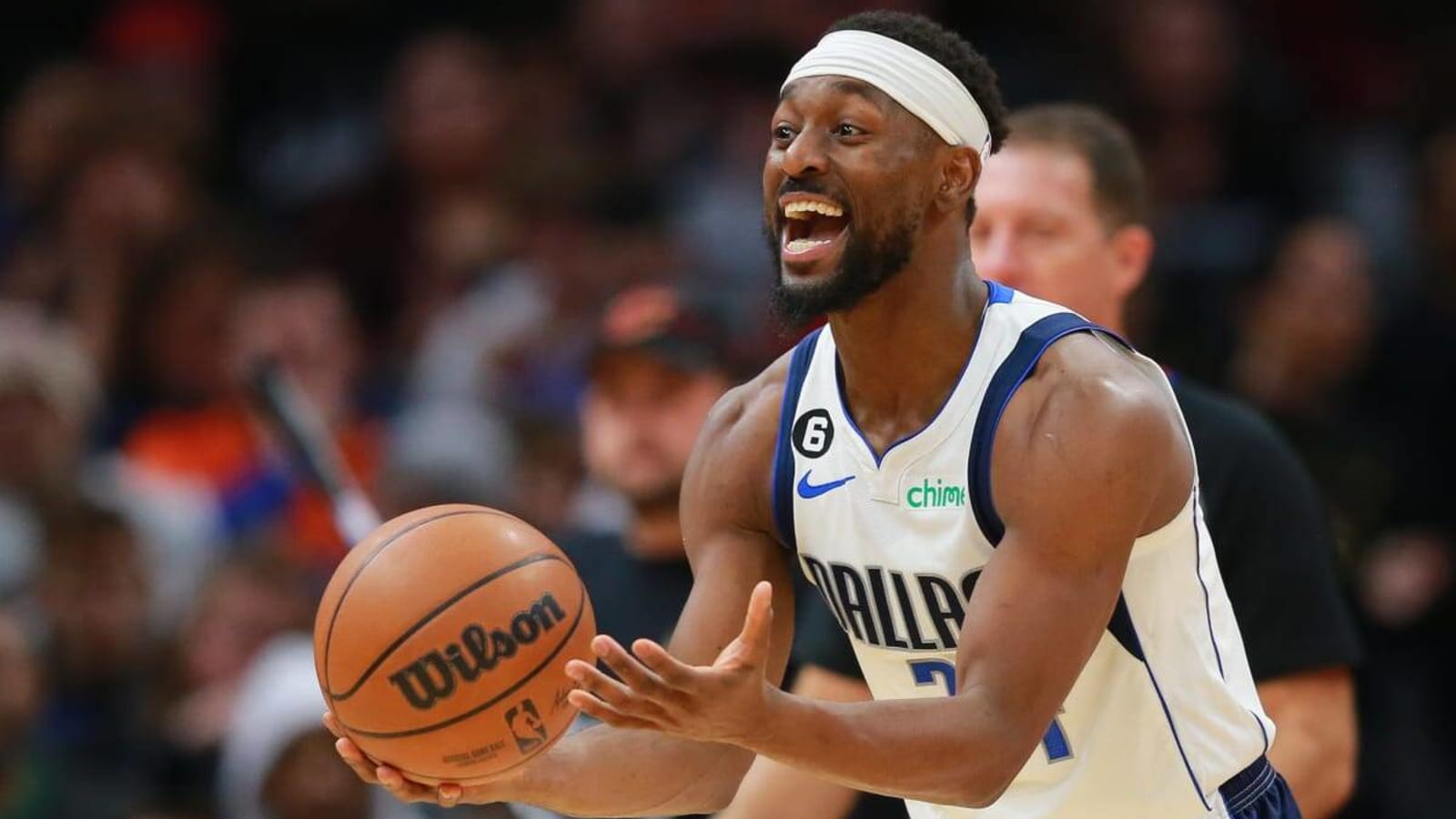 Kemba Walker Shines for Undermanned Mavs; Jason Kidd to Start Christian Wood?