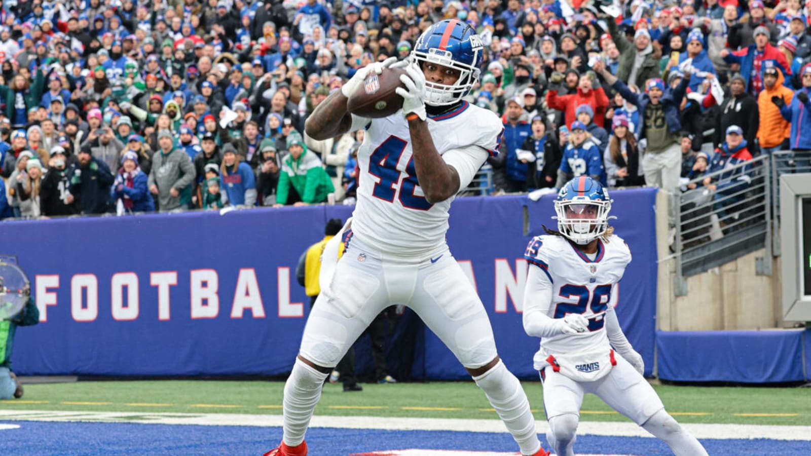 Giants Inside Linebacker Tae Crowder Posts Impressive Week 4 Performance