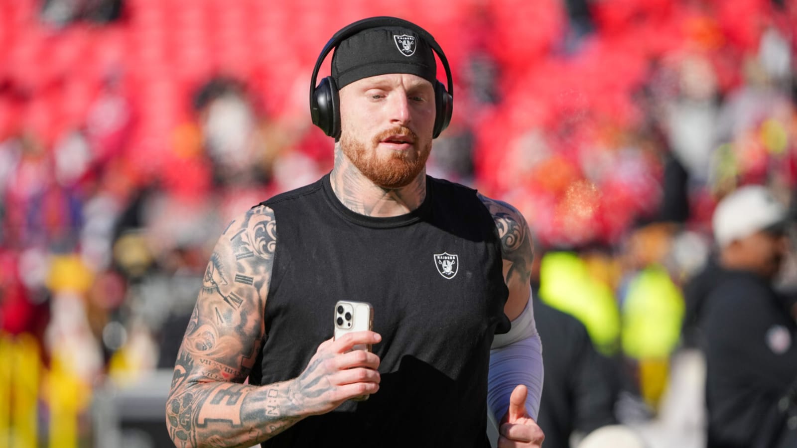 NFL Star Maxx Crosby Predicts 12-Seed to Make Sweet 16 in NCAA Tournament