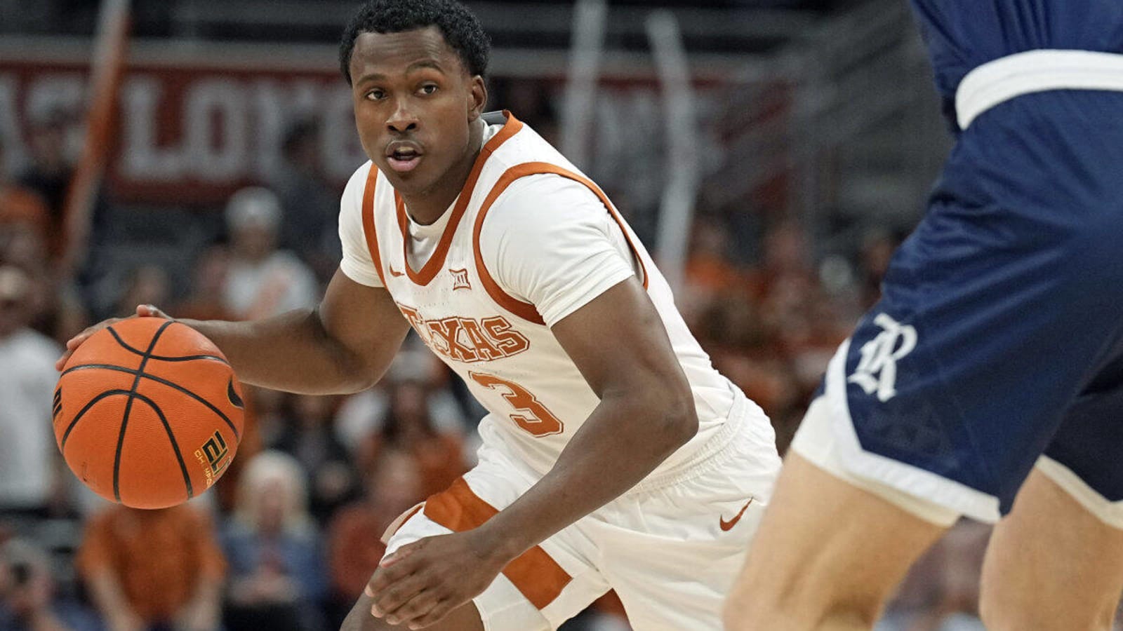Longhorns G Max Abmas One of 10 Candidates for National Award