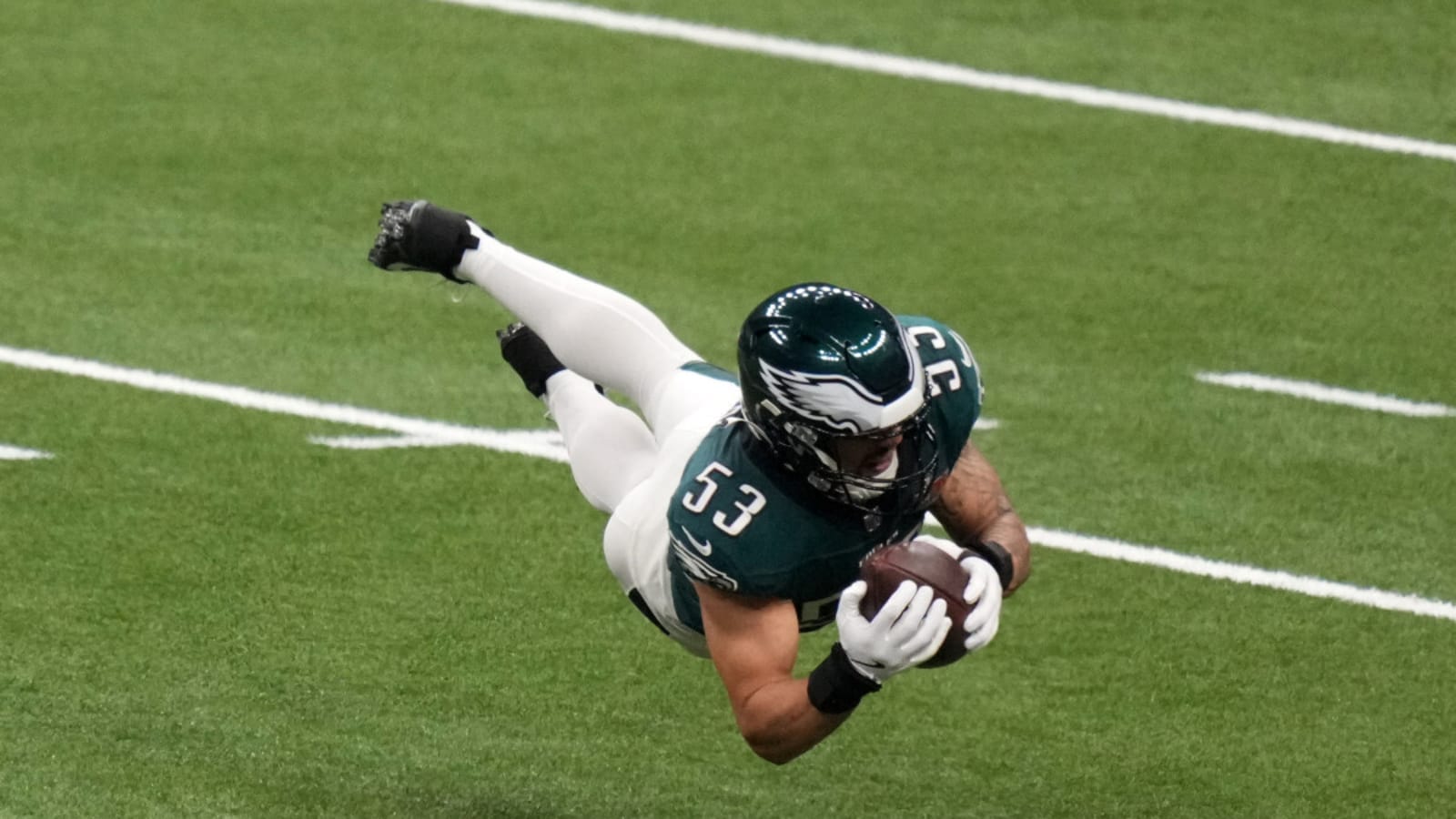 Wisconsin Football Linebacker Zach Baun Makes Incredible Diving Super Bowl Interception