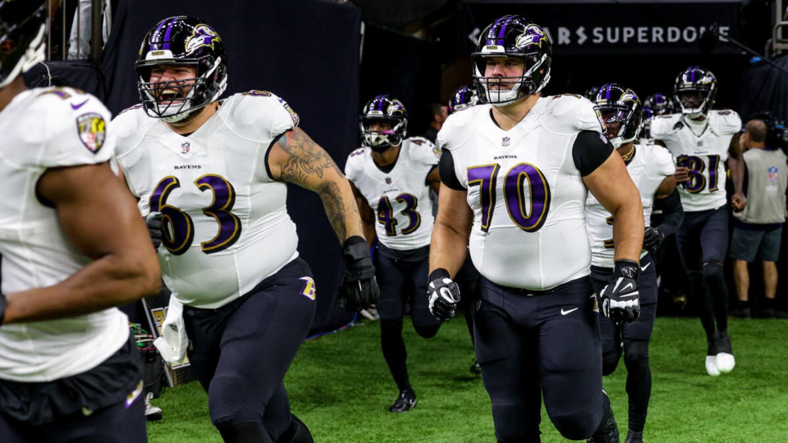 New Lions&#39; guard Kevin Zeitler is &#39;an all business type of leader and worker&#39; says Ravens reporter