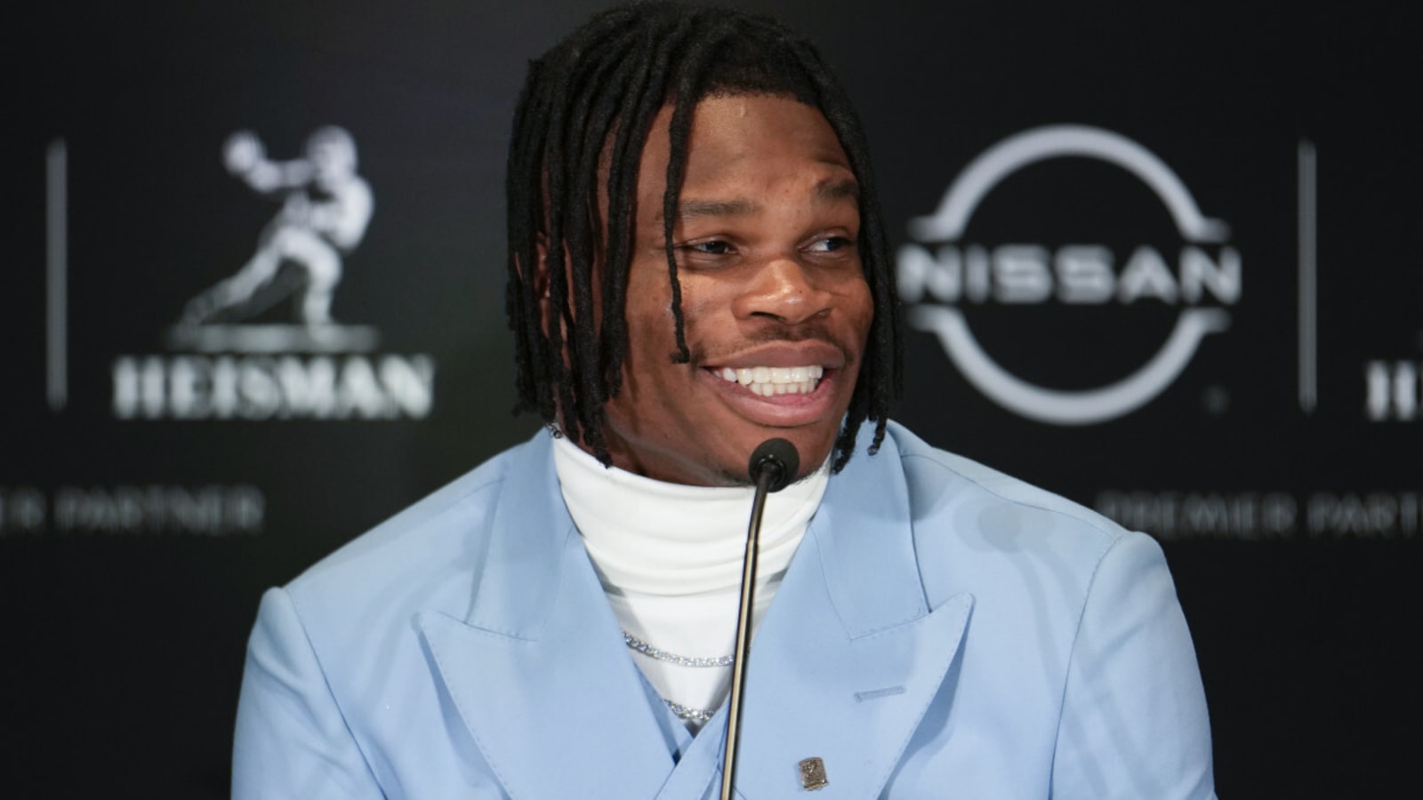 Travis Hunter Makes Personal Announcement on Tuesday