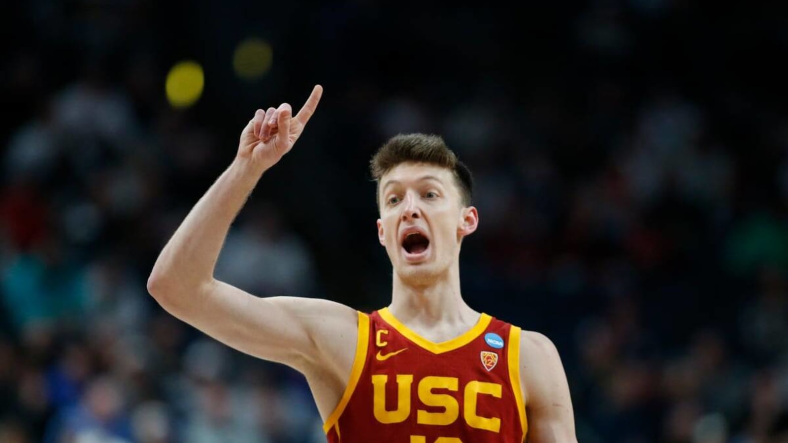 USC&#39;s Drew Peterson signs with Miami Heat