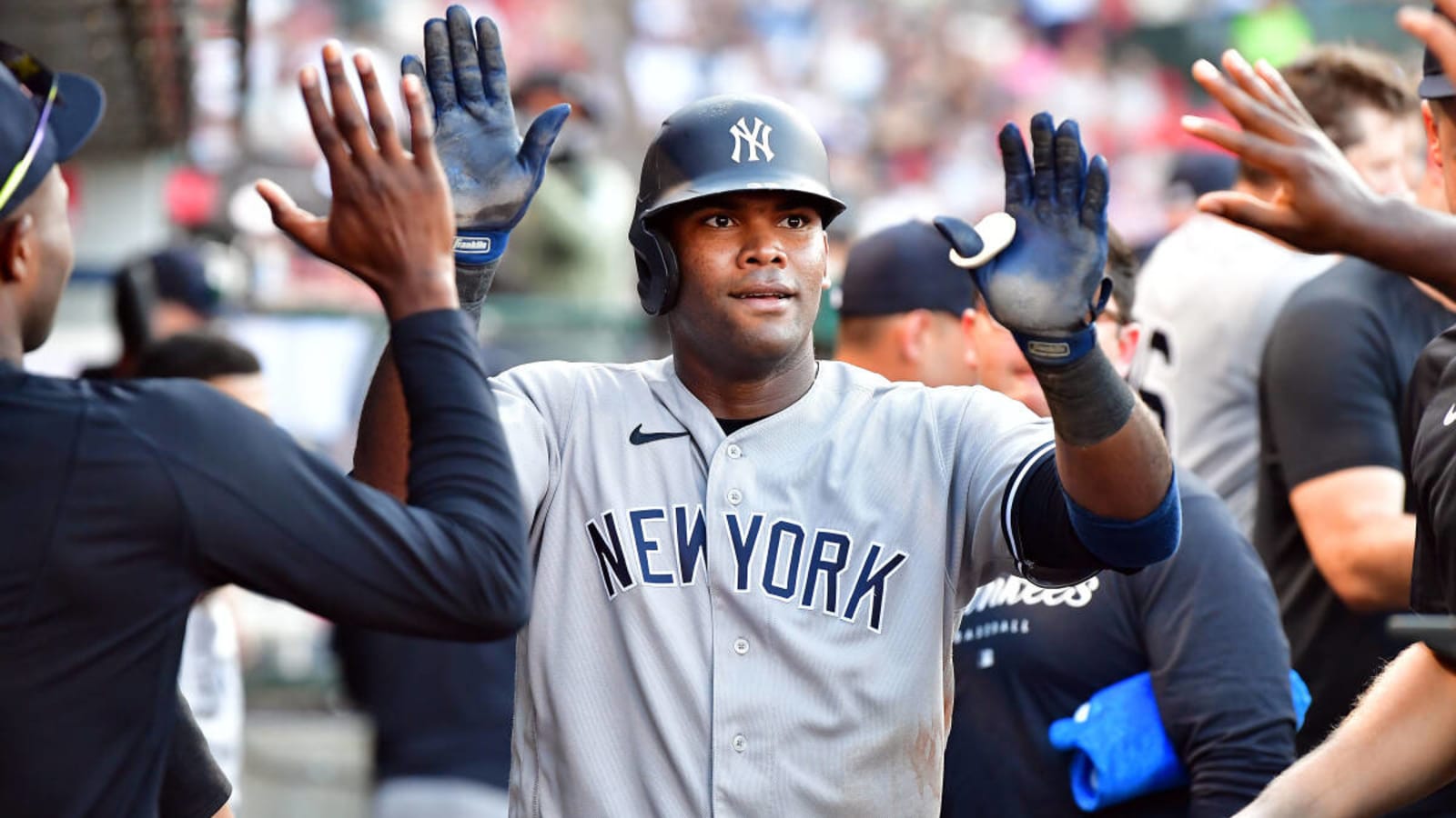 Former New York Yankees Franchy Cordero, Albert Abreu Sign With Team in Japan