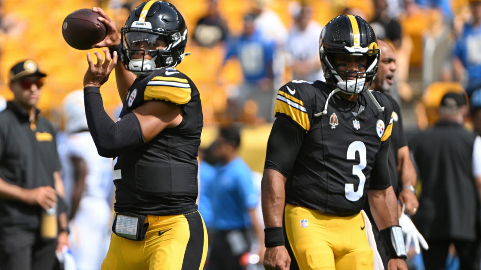 NFL insider proposes nightmare QB scenario for Steelers if Justin Fields and Russell Wilson walk away in free agency