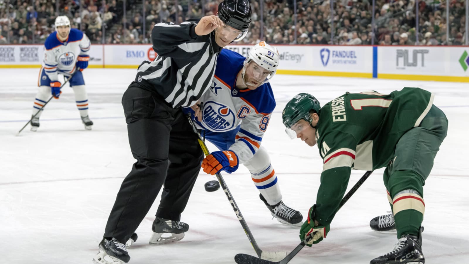 Oilers score twice in third to pull away from Wild