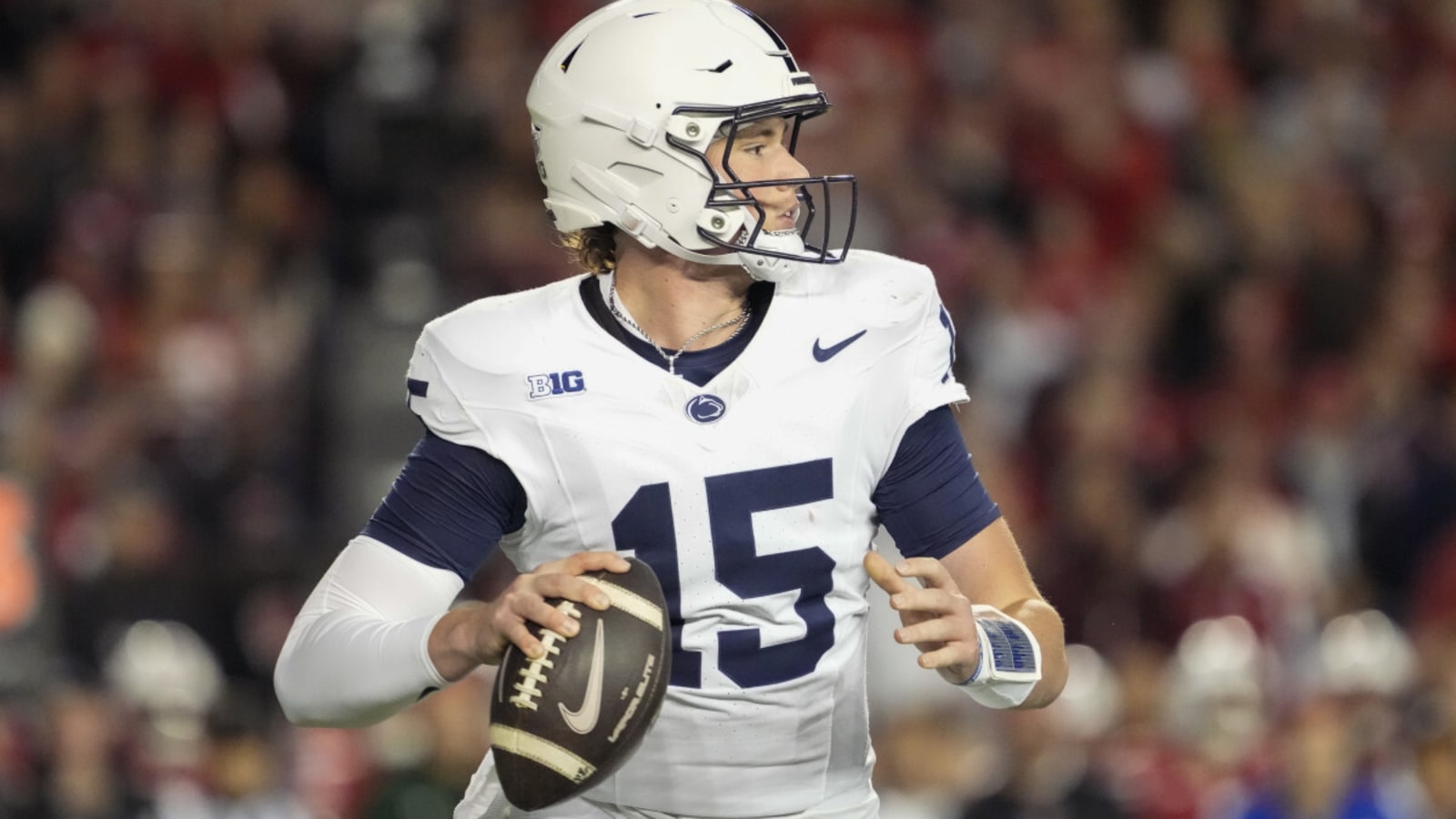 Colts Replace Anthony Richardson, Daniel Jones With Polarizing Prospect in Recent 2026 Mock Draft