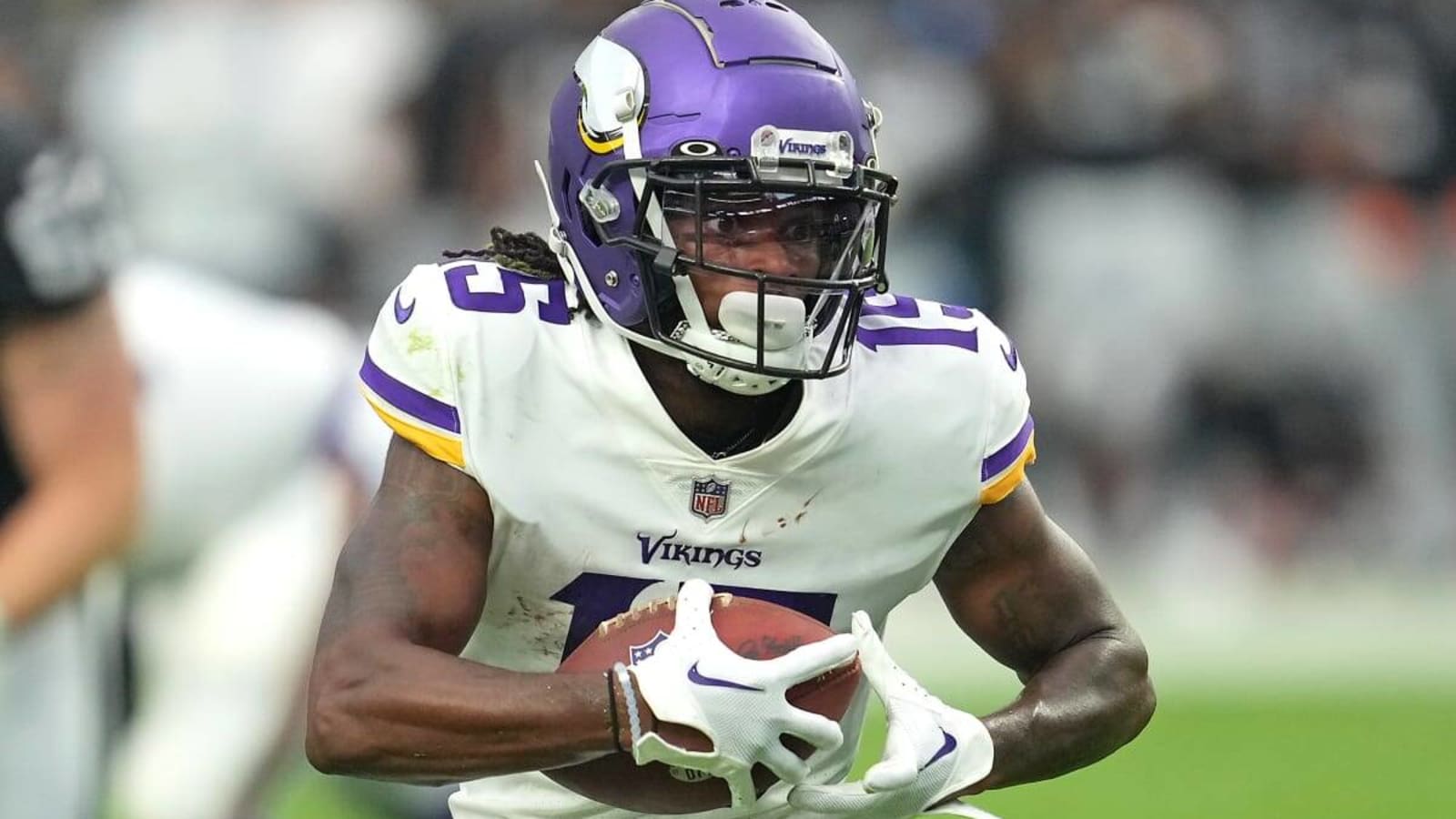 Vikings Waive WR Ihmir Smith-Marsette to Make Room for Jalen Reagor