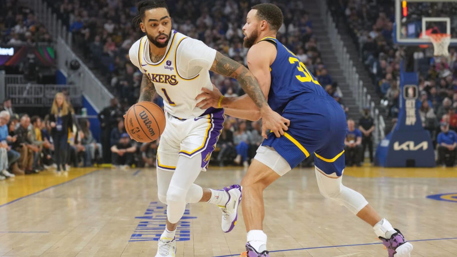 Stephen Curry Was Trash-Talking D&#39;Angelo Russell During Lakers vs. Warriors