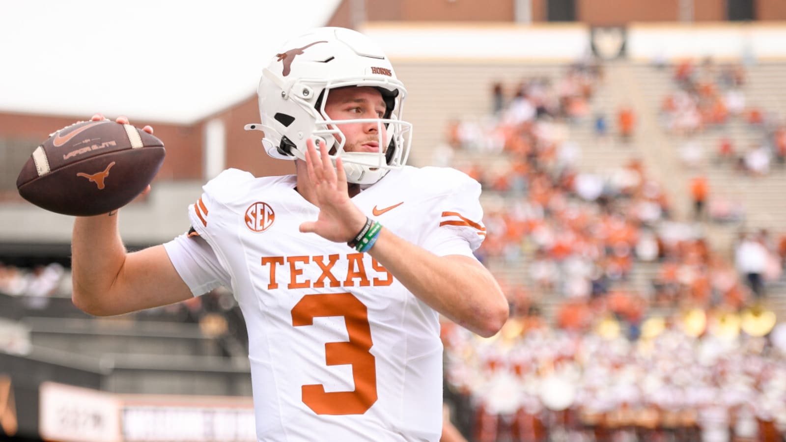 College Football Insider Provides Telling Update About Texas QB Quinn Ewers