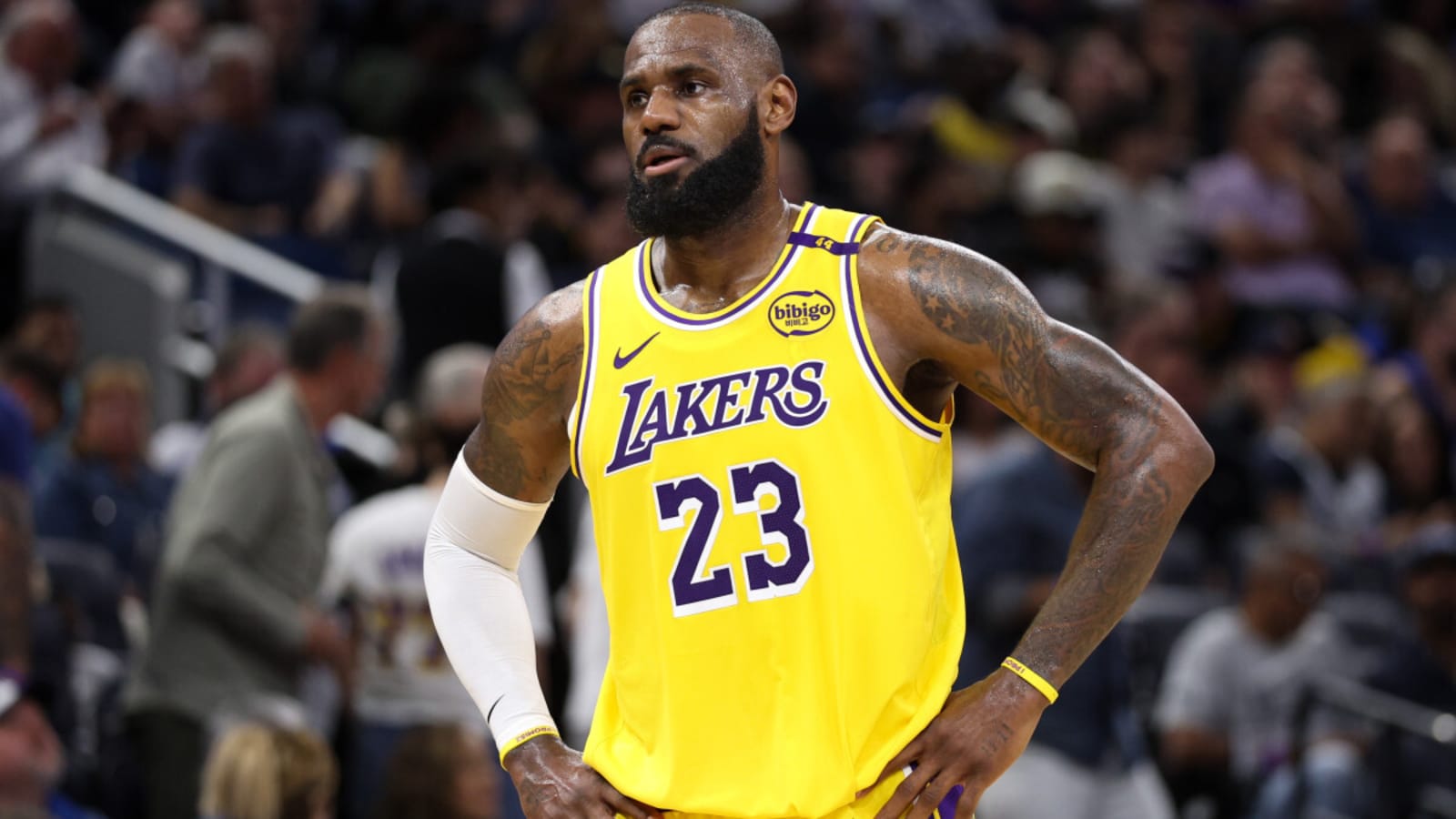 LeBron James Sends Blunt Message on Iconic $1 Million Rumor