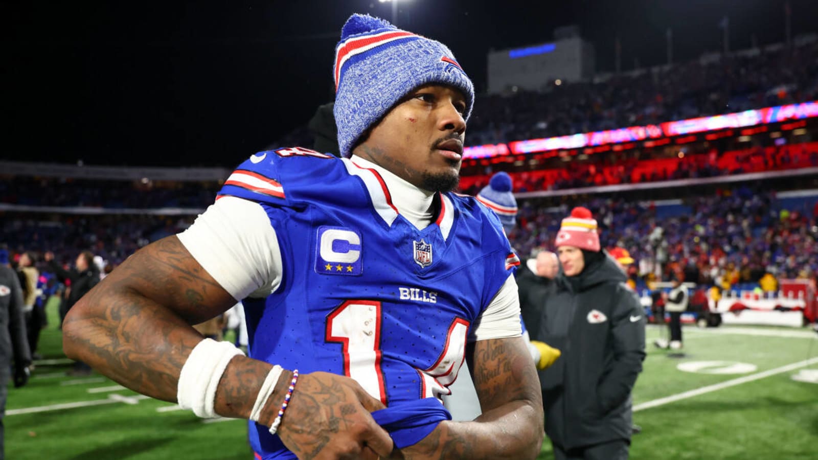 Buffalo Bills trade wide receiver Stefon Diggs to the Houston Texans
