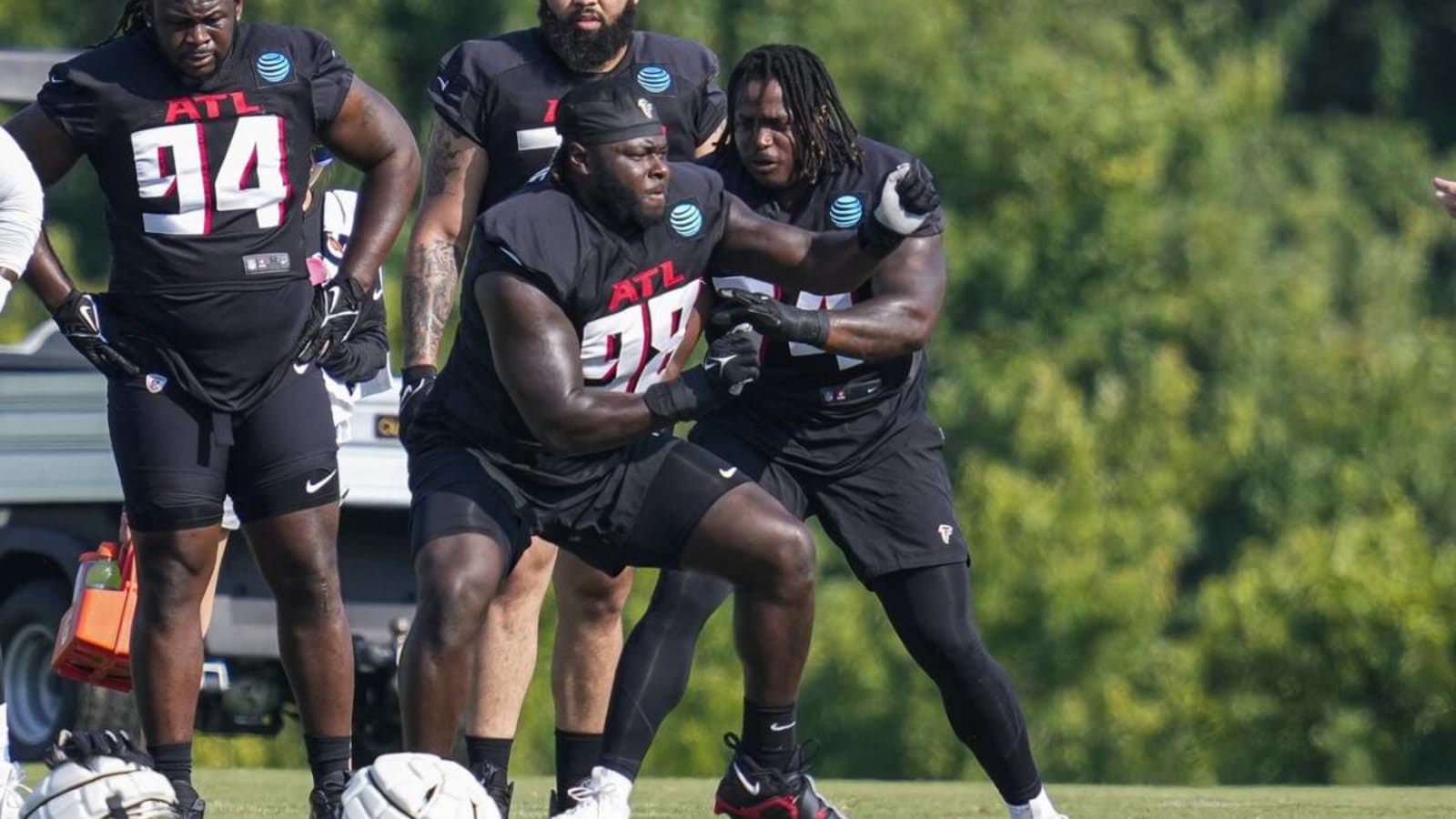 Giants Add Defensive Line Depth to Ailing Unit