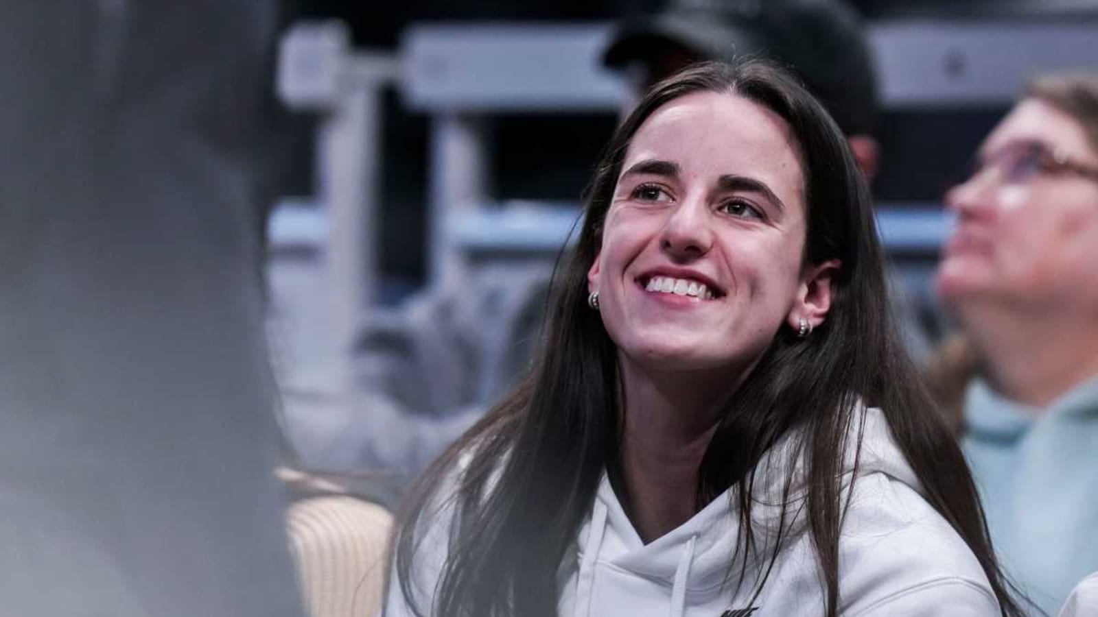 Caitlin Clark&#39;s Wordless Reaction to Heartfelt Message About JuJu Watkins