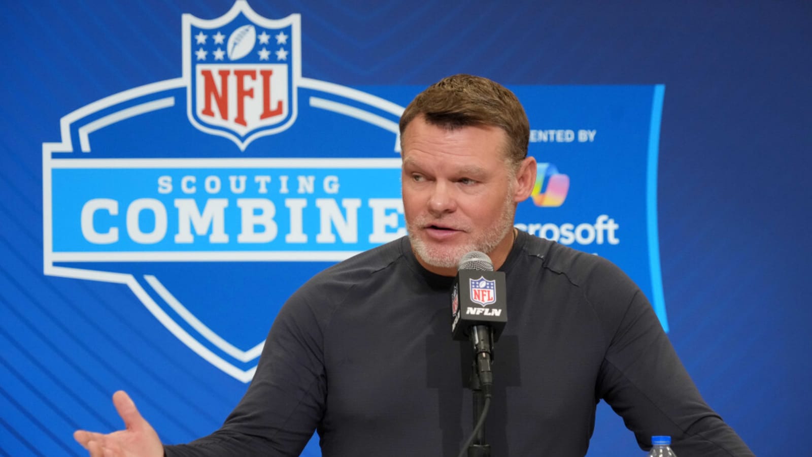 Colts pivot from their typical offseason strategy and land their top free agent target to upgrade position of need