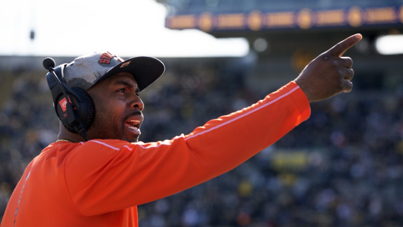 Top Transfer QB Predicted To Sign With Rising ACC Program