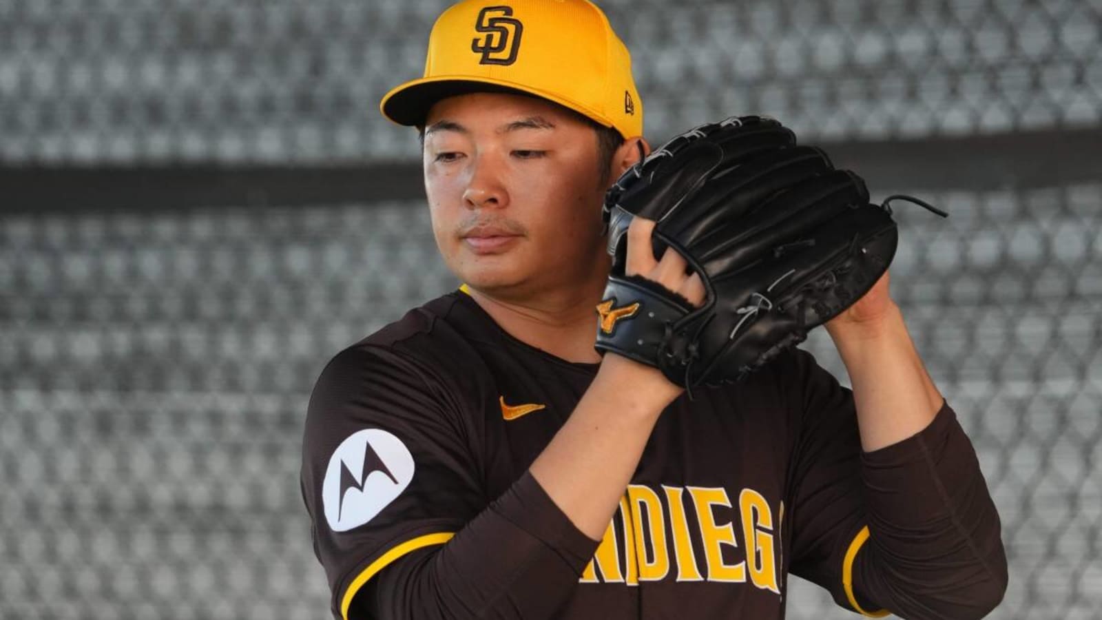 Injured Pitcher Hoping to Be Healthy for Padres&#39; Opening Series in Korea