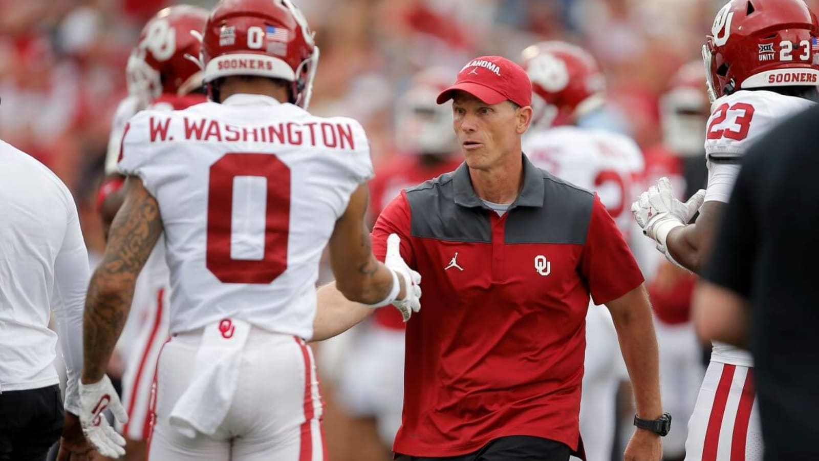 Oklahoma DB Taking on Leadership Role in Young Position Group