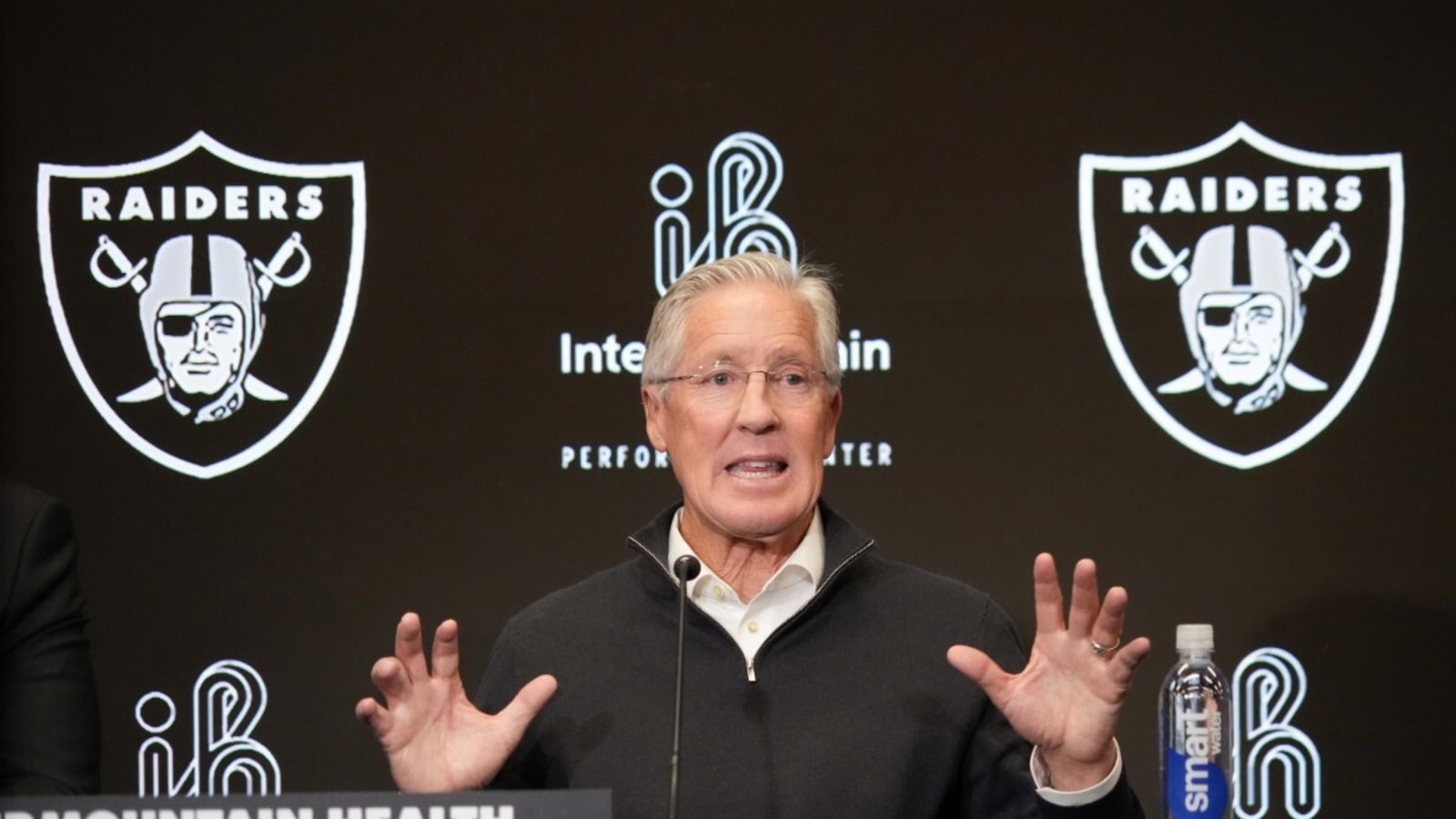 Raiders land a coach on Pete Carroll&#39;s staff that multiple other fan bases were begging their teams to hire