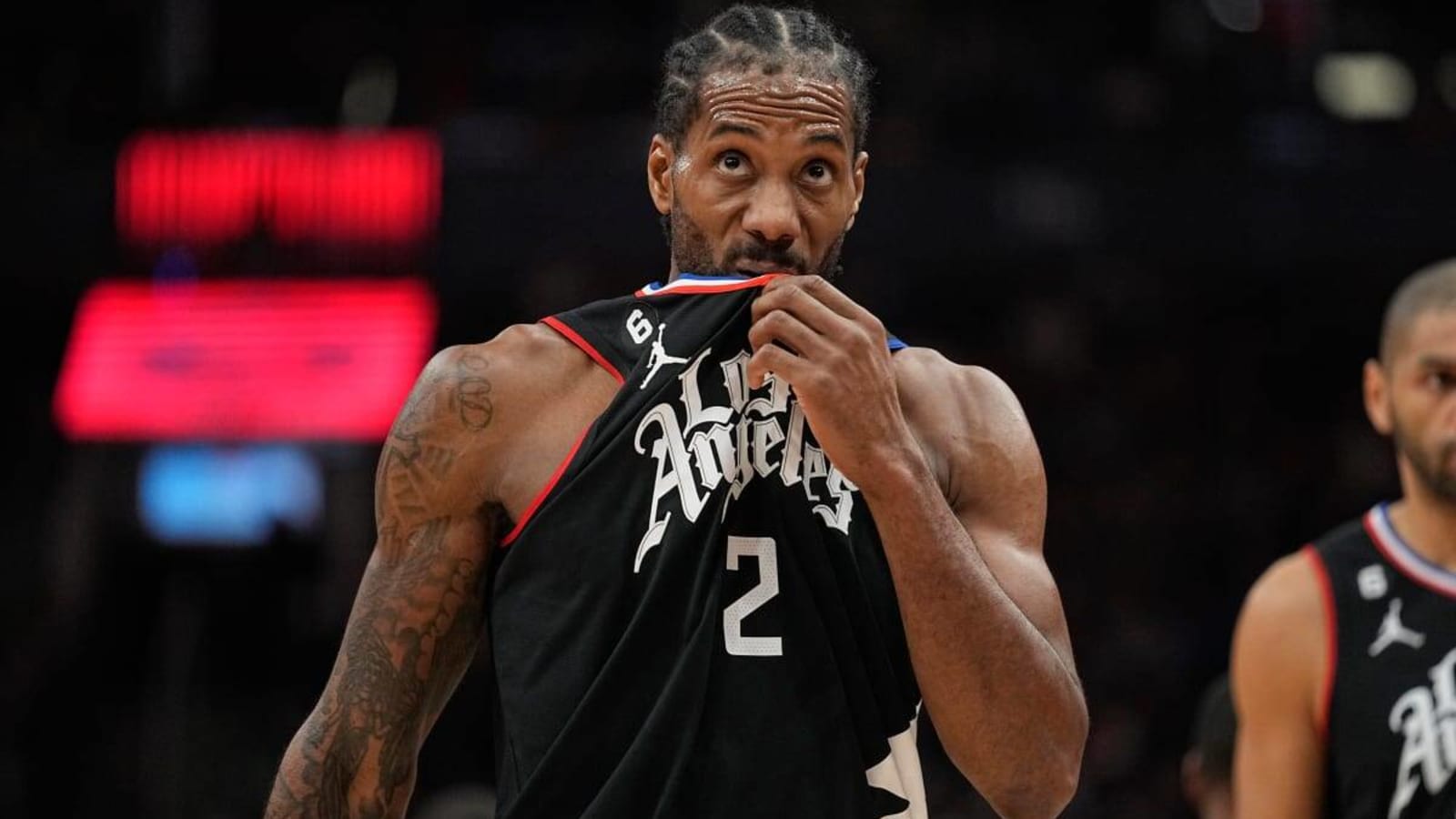Injury Report Kawhi Leonard's Status vs. Hawks Yardbarker