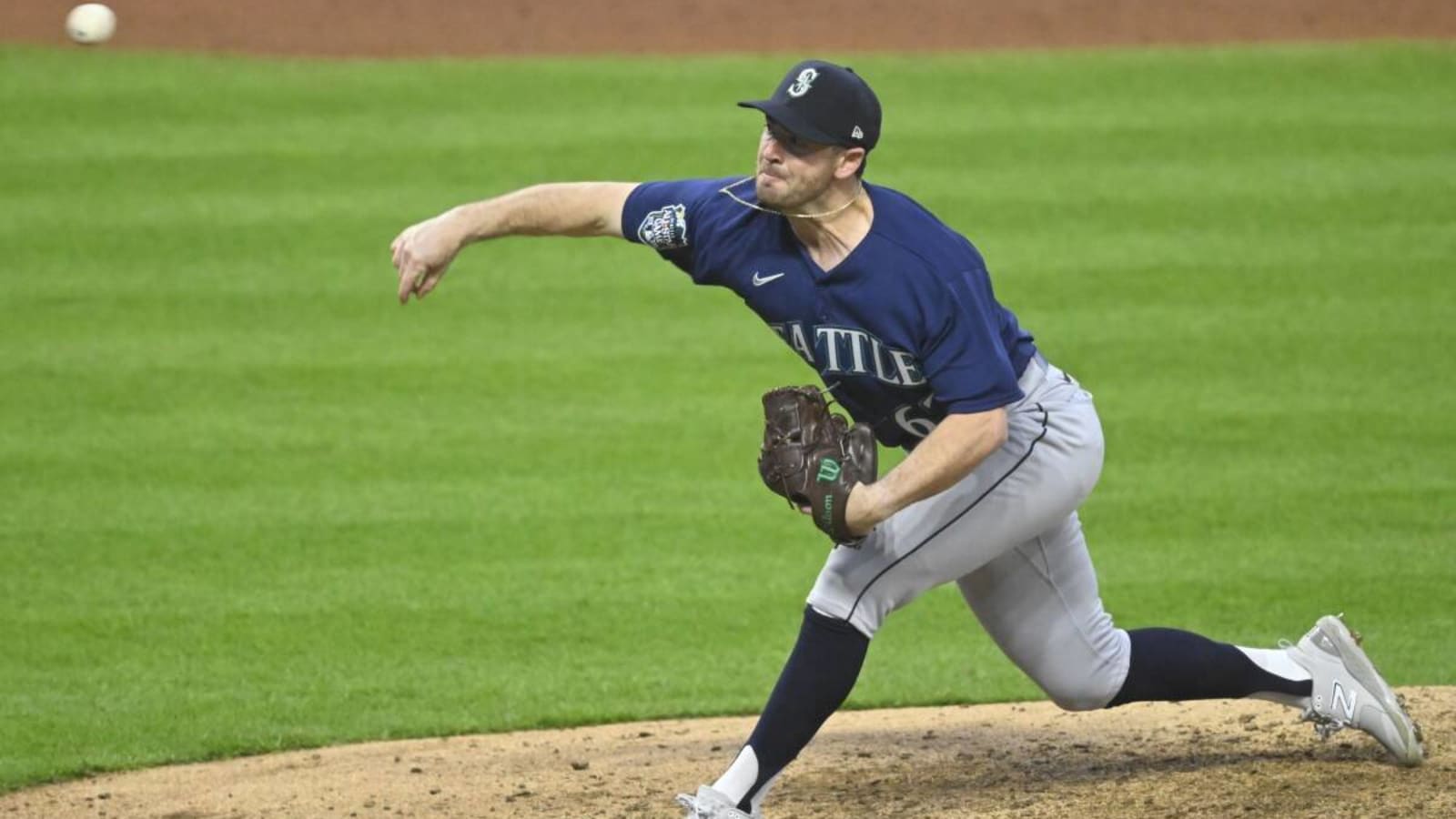 Former Key Seattle Mariners Reliever Signs Minor League Deal with National League Team