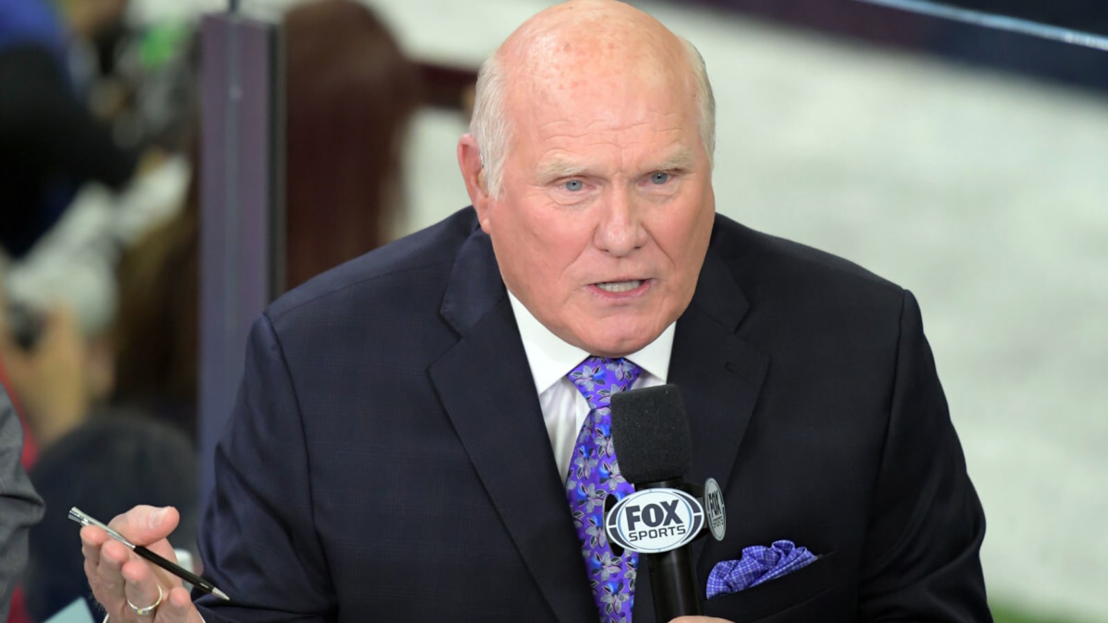 Demand Grows for Terry Bradshaw to Retire After Sunday Performance