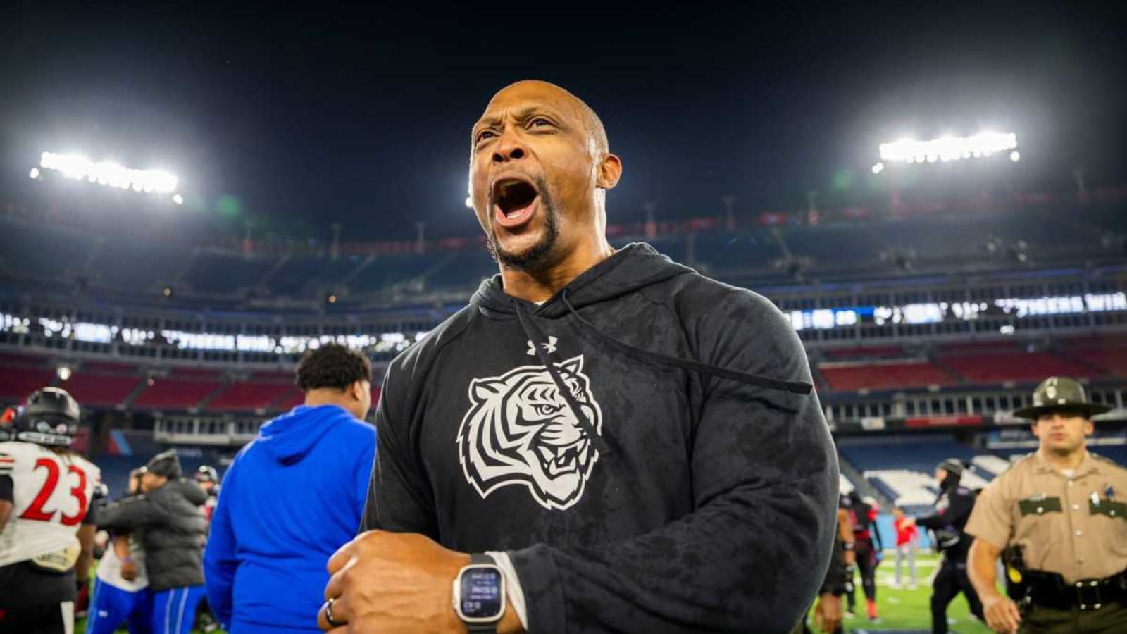 Titans Legend Lands Massive New Contract With College Program