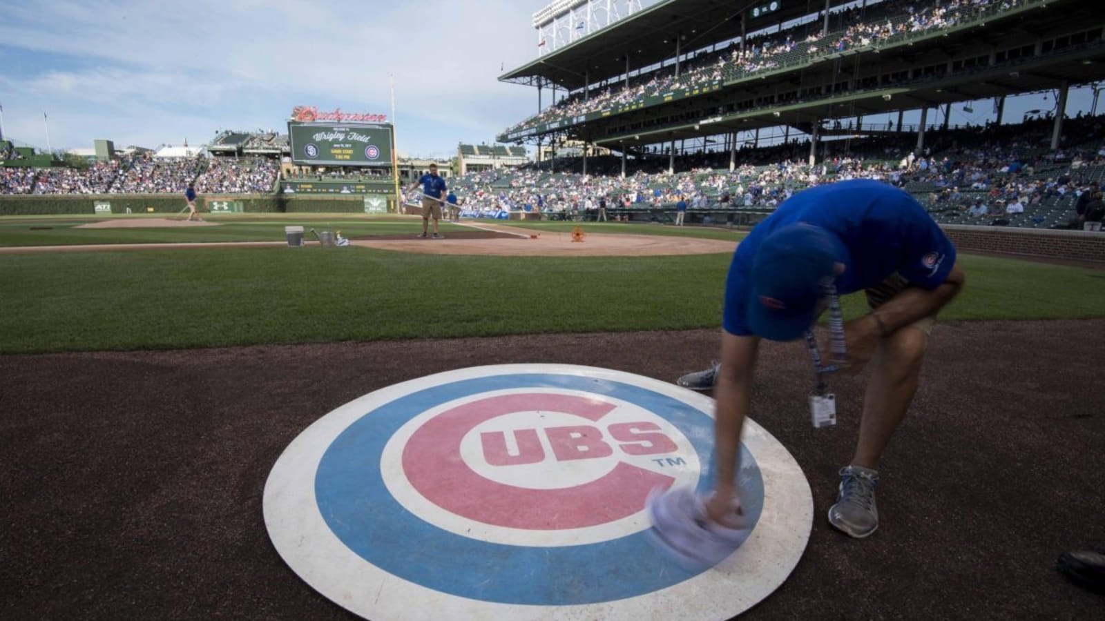 Chicago Cubs Outfielder’s Conflicting Extension Reports