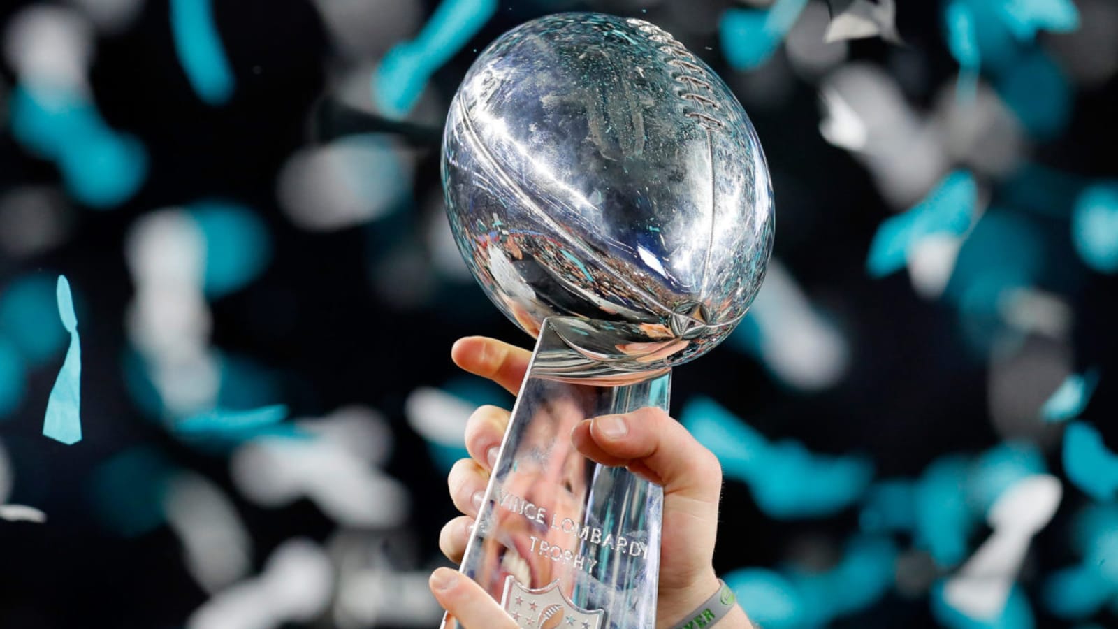 Tributes Pour In After NFL Super Bowl Champion Dies At 83
