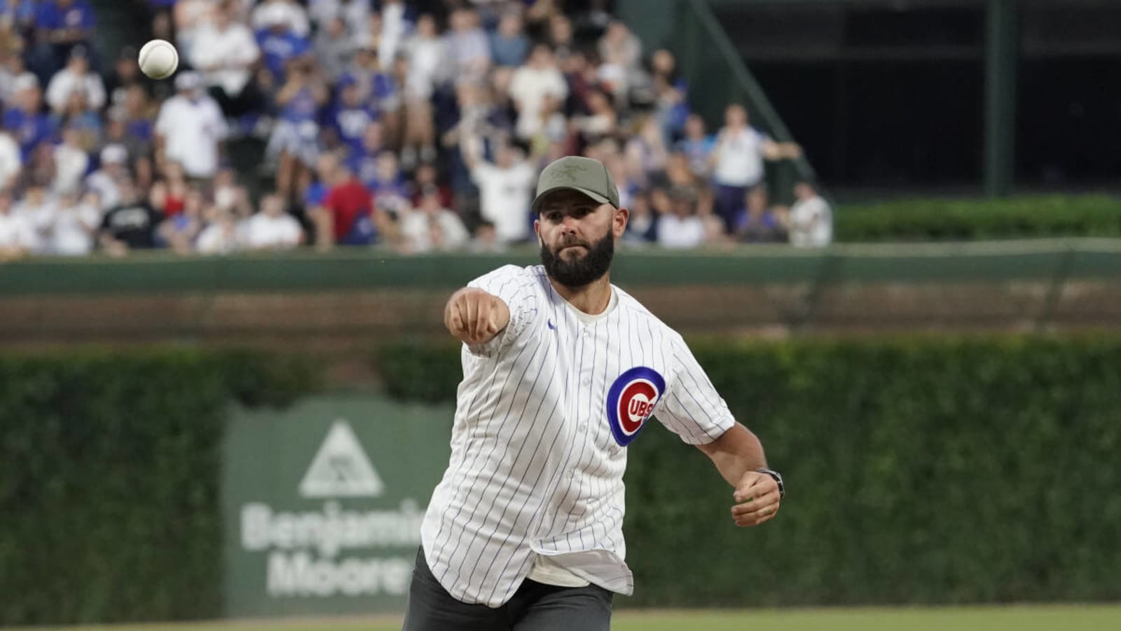 Watch: Jake Arrieta Throws Out First Pitch at Crosstown Series