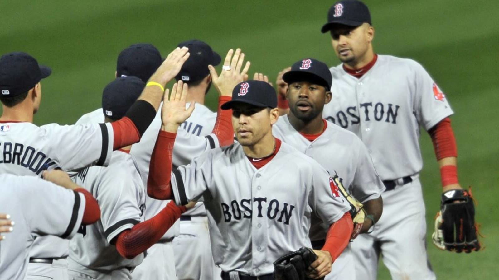 Boston Red Sox Legends Hang Out and Go Viral For Awesome Photograph