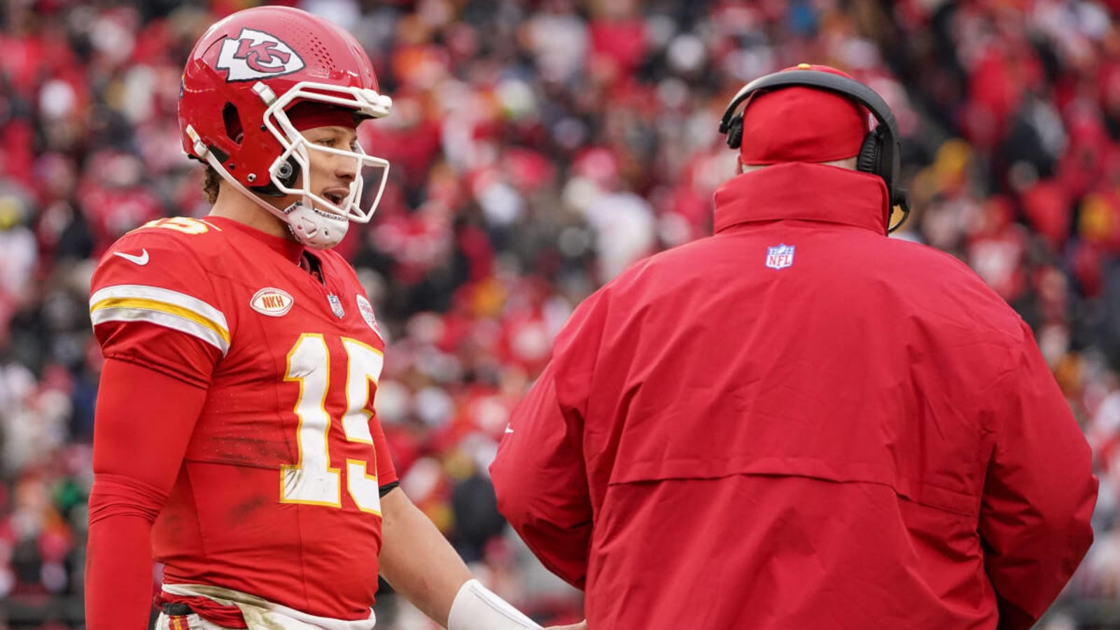 Chiefs' Patrick Mahomes to see his college head coach Kliff Kingsbury twice a year with Raiders