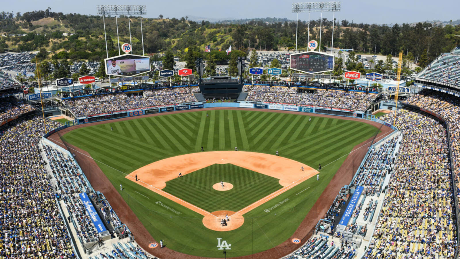 Dodgers, A&#39;s Agreed To Rare April Trade On Wednesday
