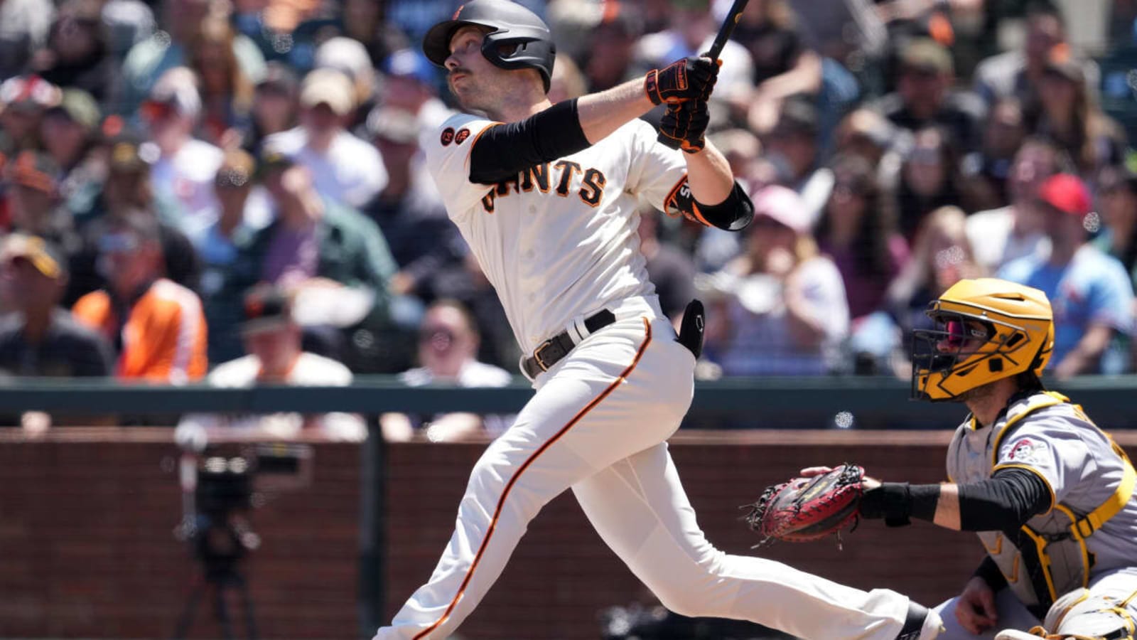 Slater, Bailey homer in  Giants 14-4 blowout win over Pirates