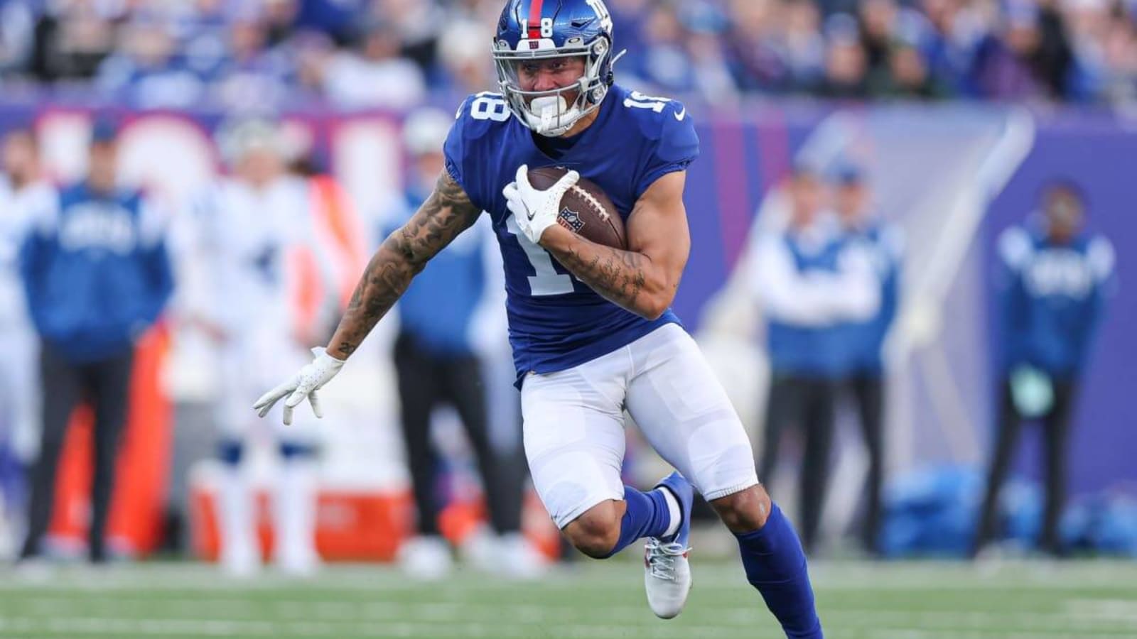 Giants Re-sign Receiver Isaiah Hodgins