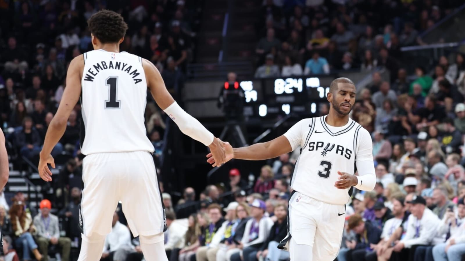 Spurs&#39; Chris Paul Shares Emotional Message to Victor Wembanyama