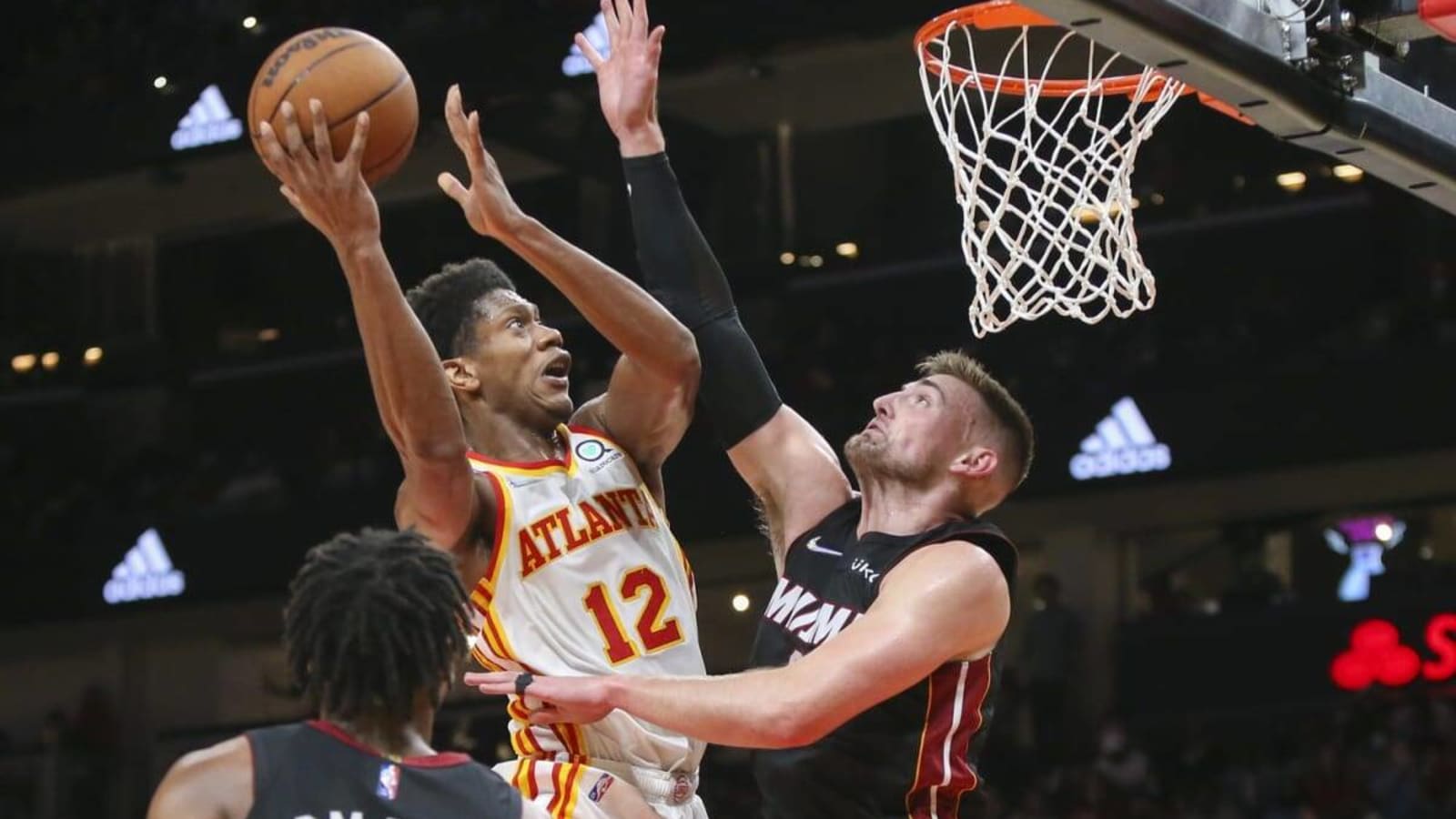 Report Jazz Sign Centers Cody Zeller & Micah Potter Yardbarker