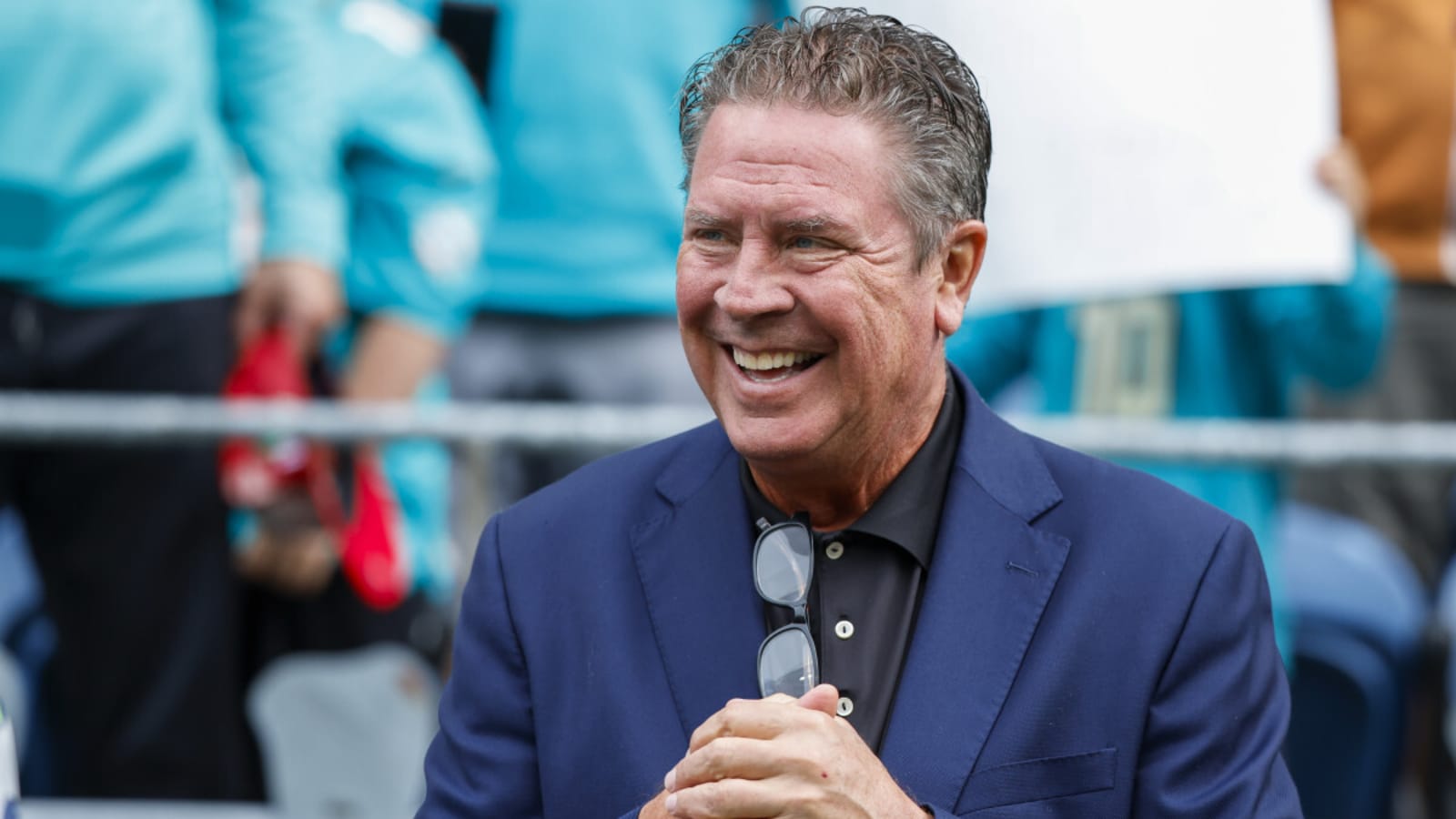 Dan Marino Just Can&#39;t Quit Football