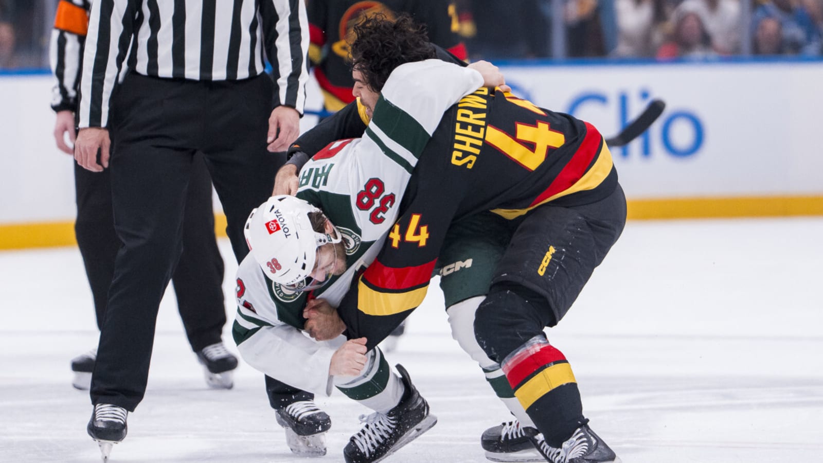 Canucks use late surge to knock off Wild