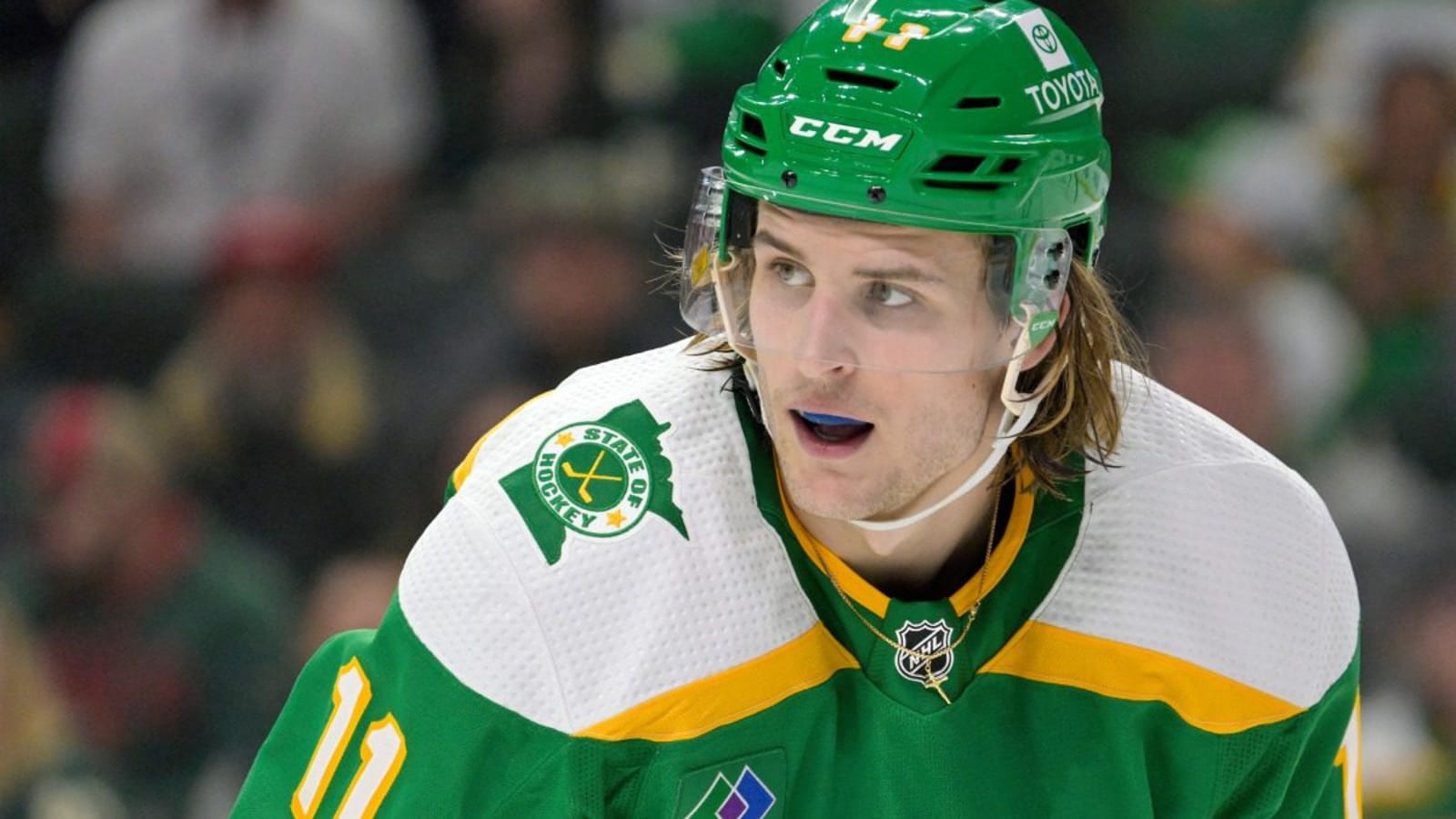 Islanders sign Adam Beckman to one-year, two-way contract
